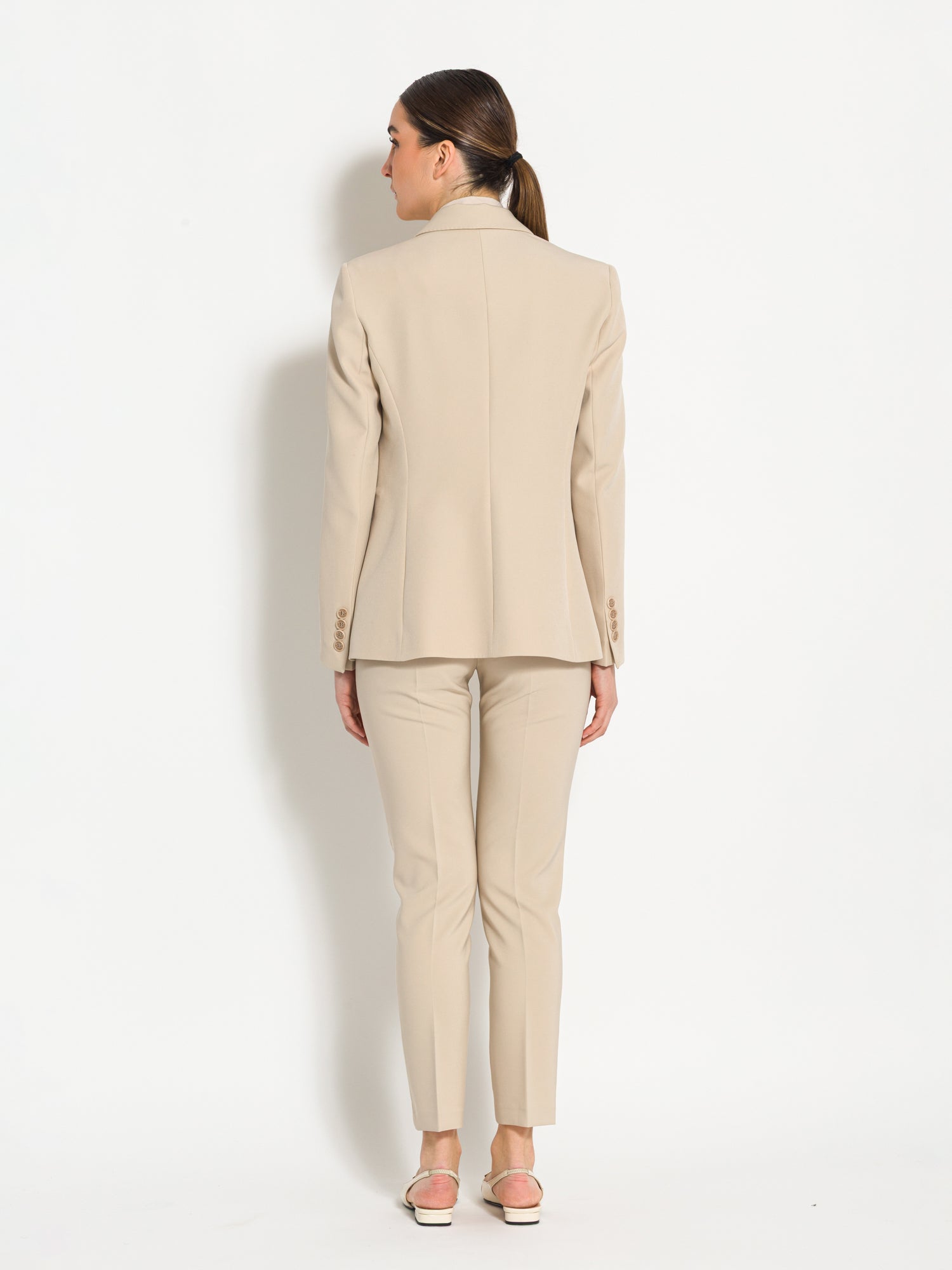 Pantalone in tessuto tecnico diagonale a trombetta - Compagnia Italiana