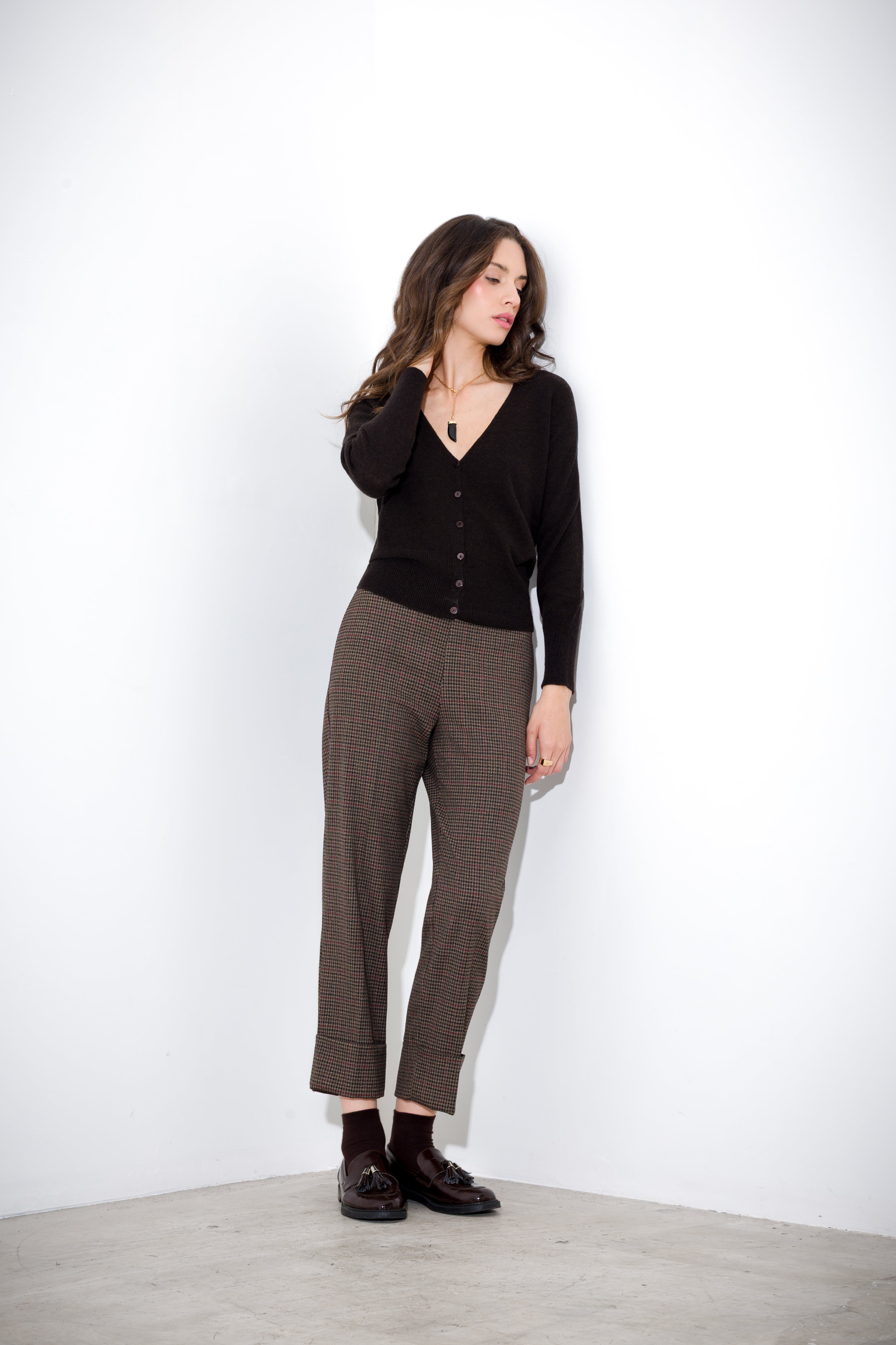 Pantalone con risvolto pied de poule