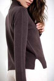 Maglia in pura lana a collo alto FRIENDLY SWEATER