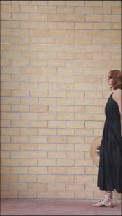 Abito lungo con dettaglio collana - Compagnia Italiana