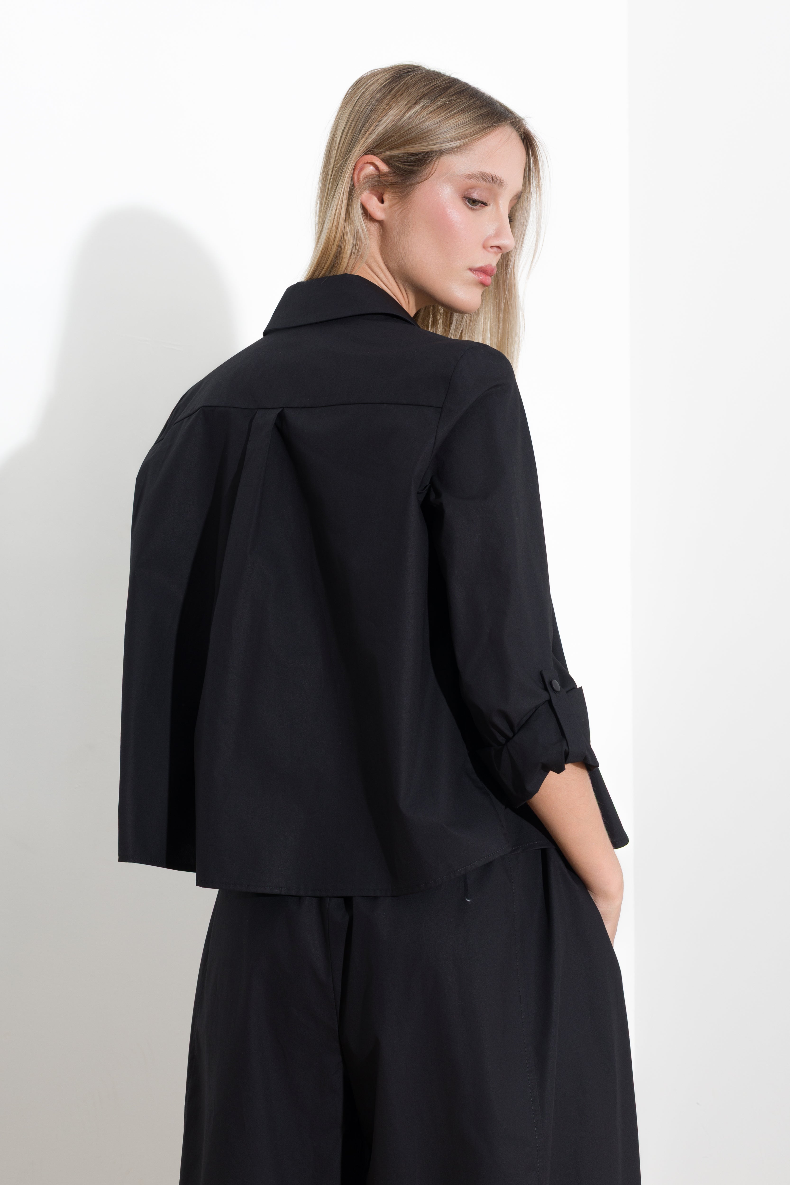 Oversized cotton shirt