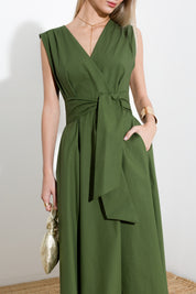 Cotton dress with sash