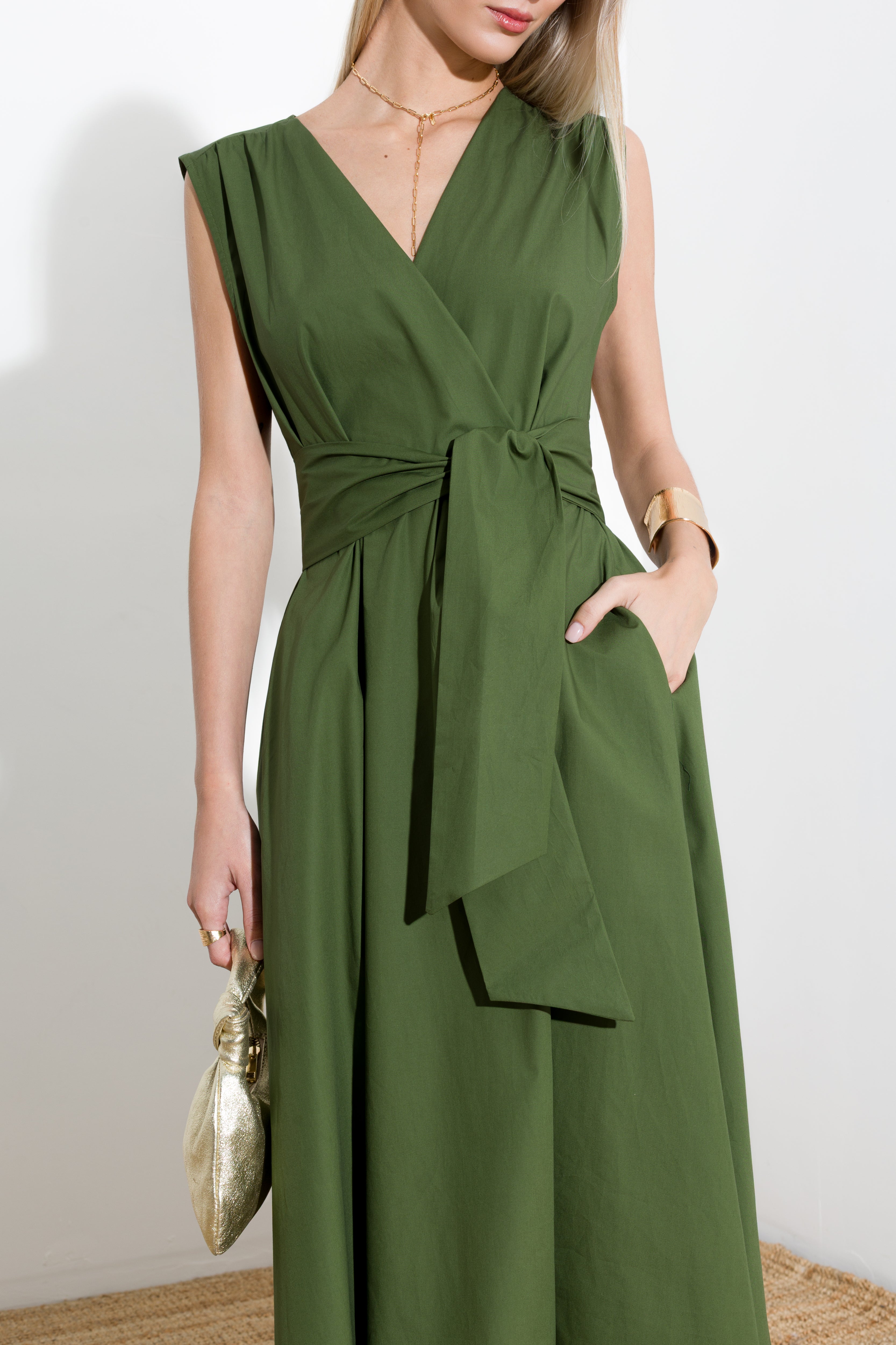 Cotton dress with sash