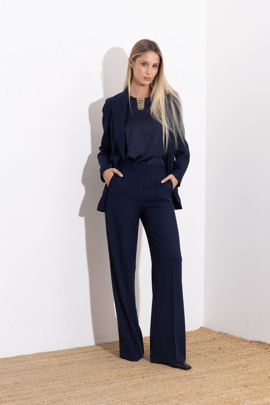 Diagonal fluid trousers