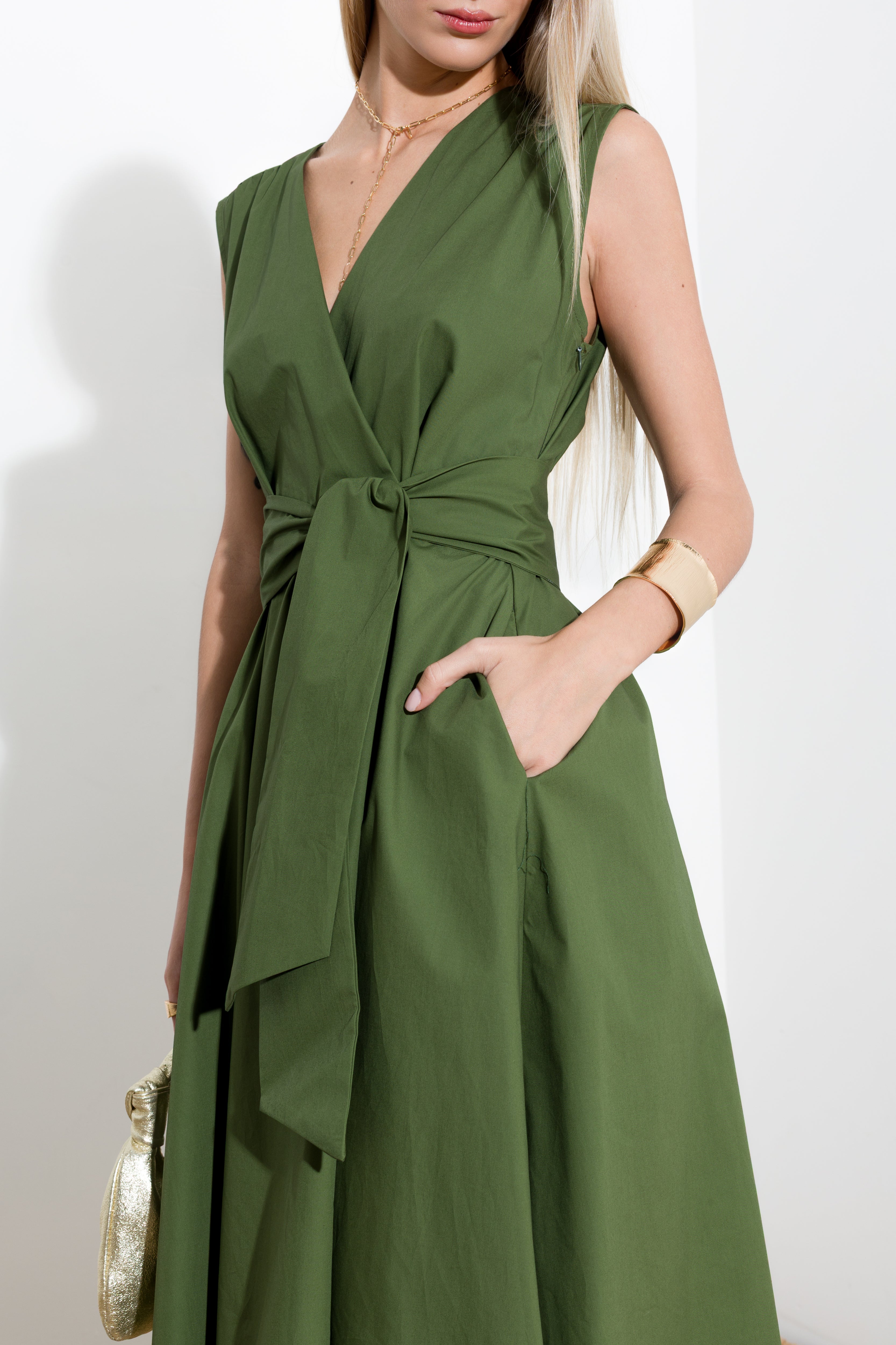 Cotton dress with sash