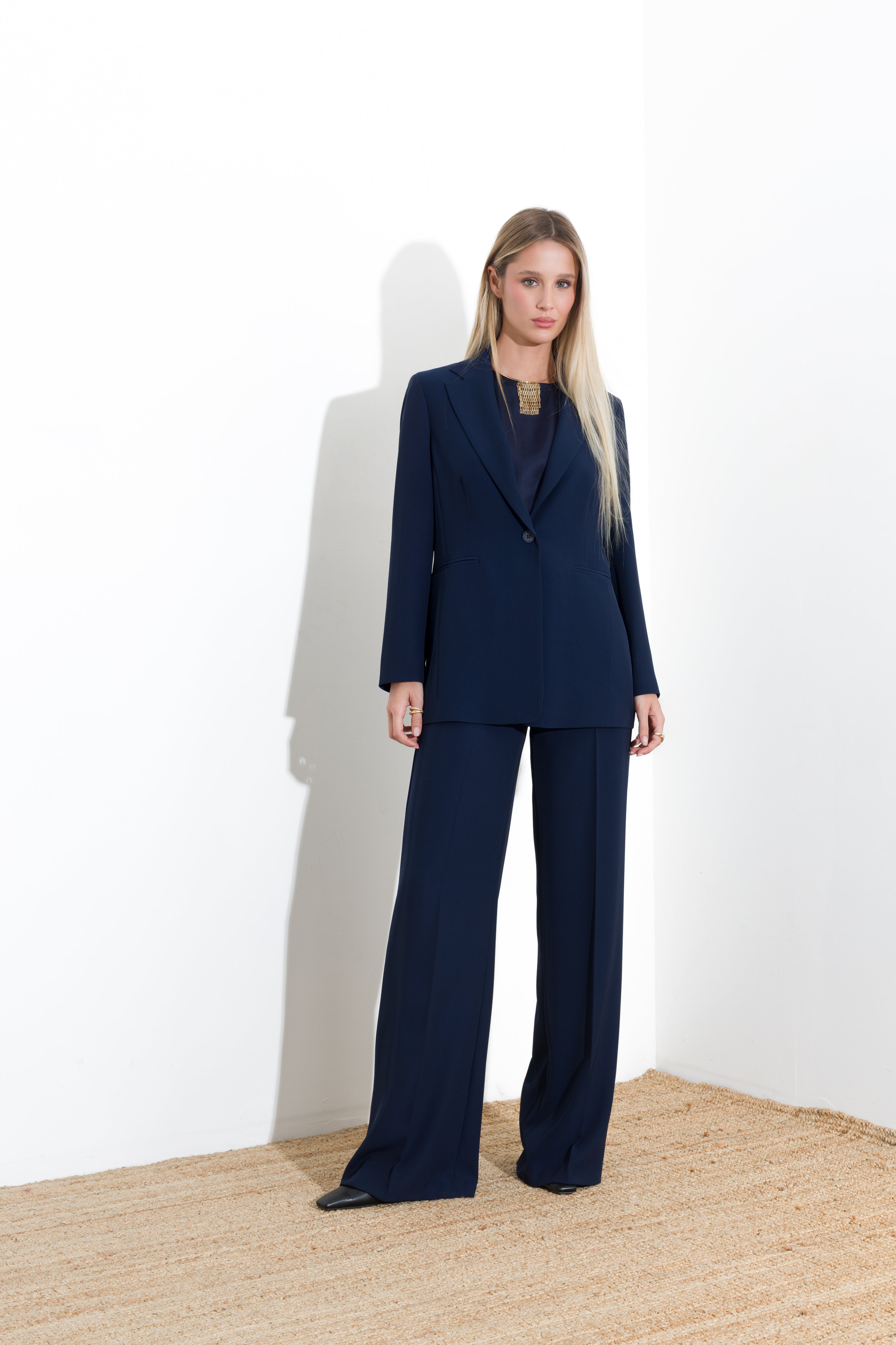 Diagonal fluid trousers