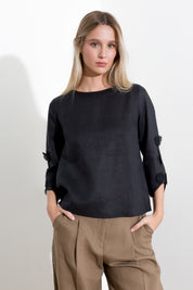Maglia in misto lino con applicazioni