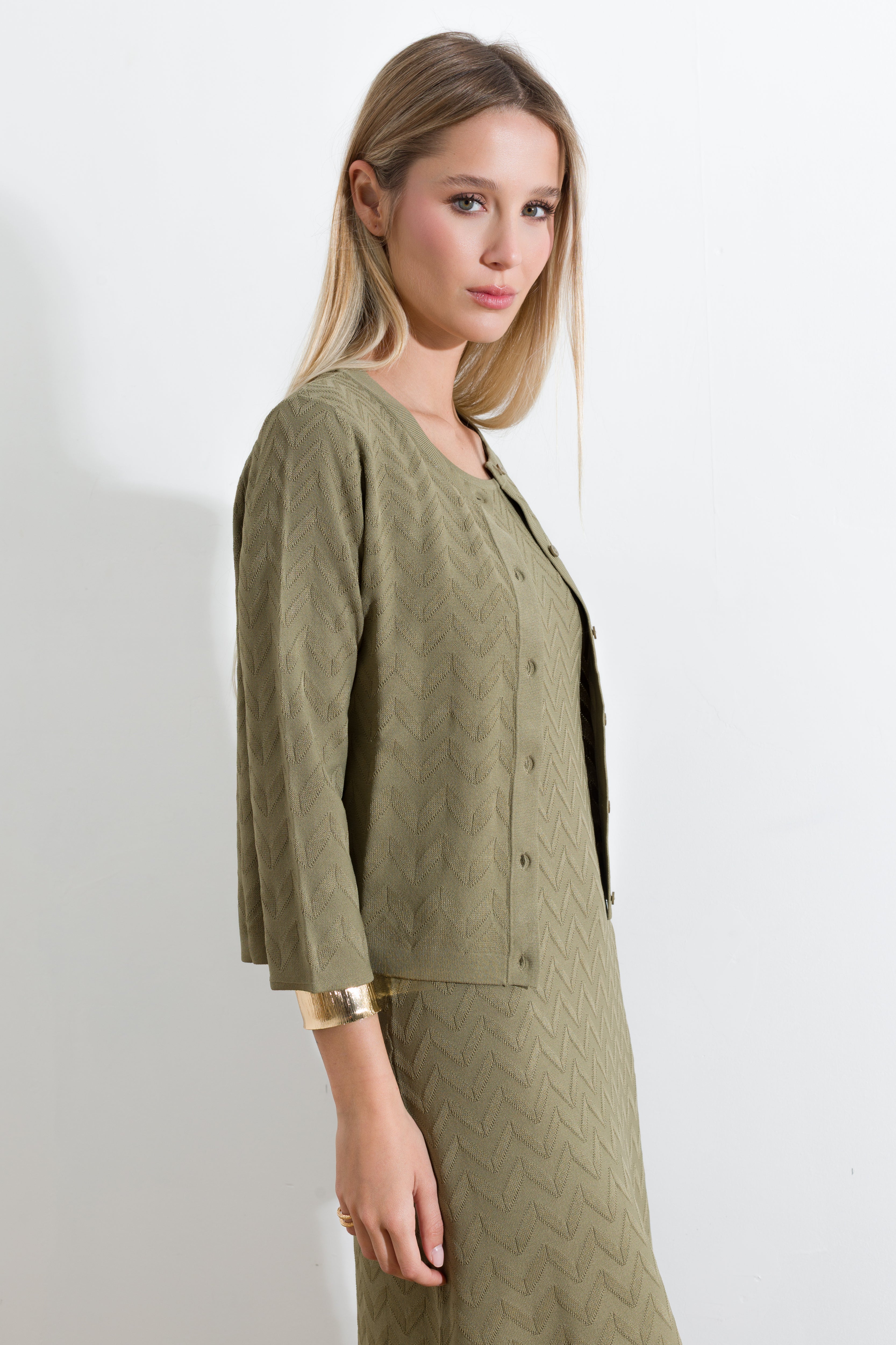 Knitted viscose cardigan