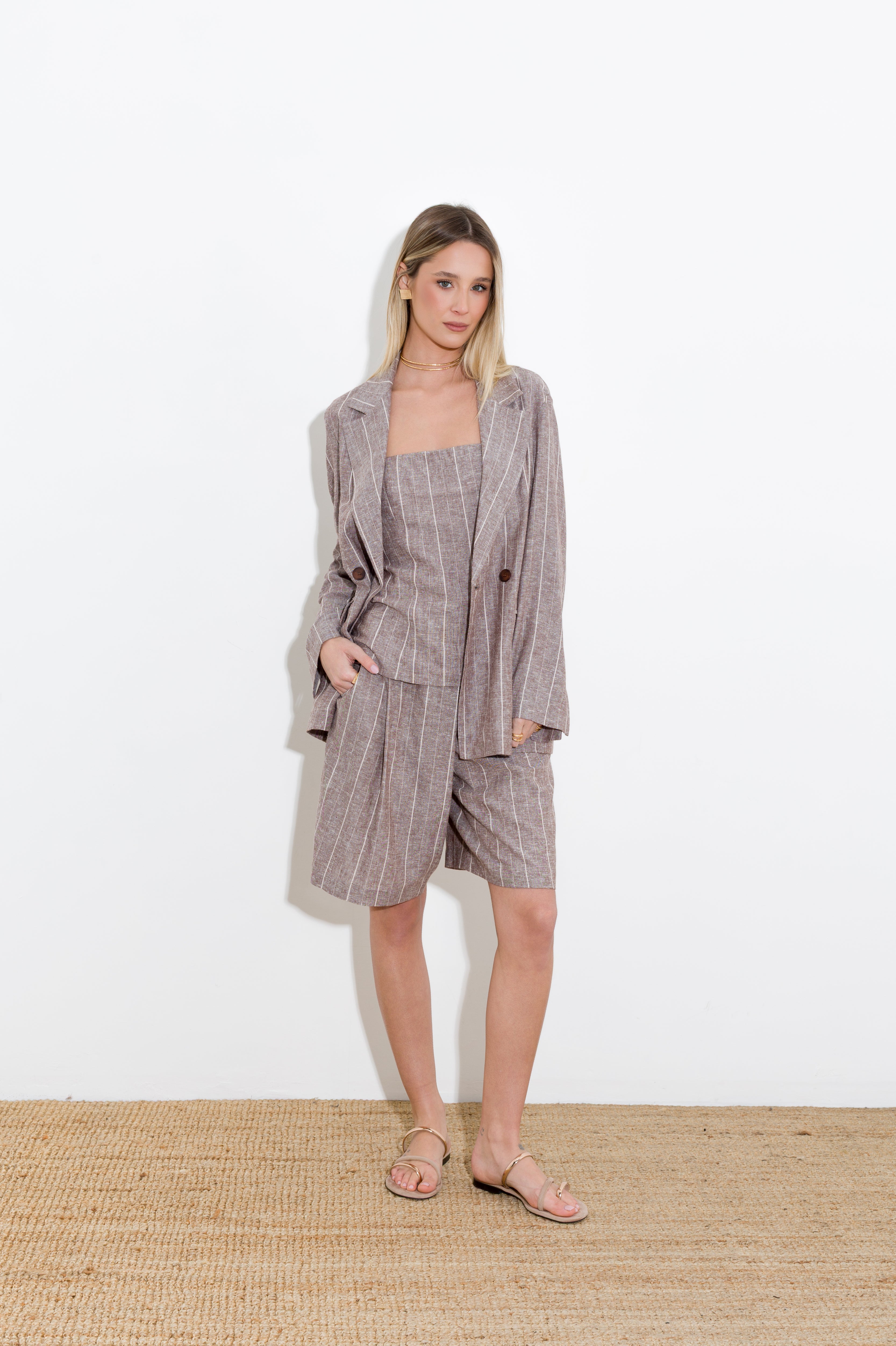 PINSTRIPED BERMUDA SHORTS IN LINEN VISCOSE