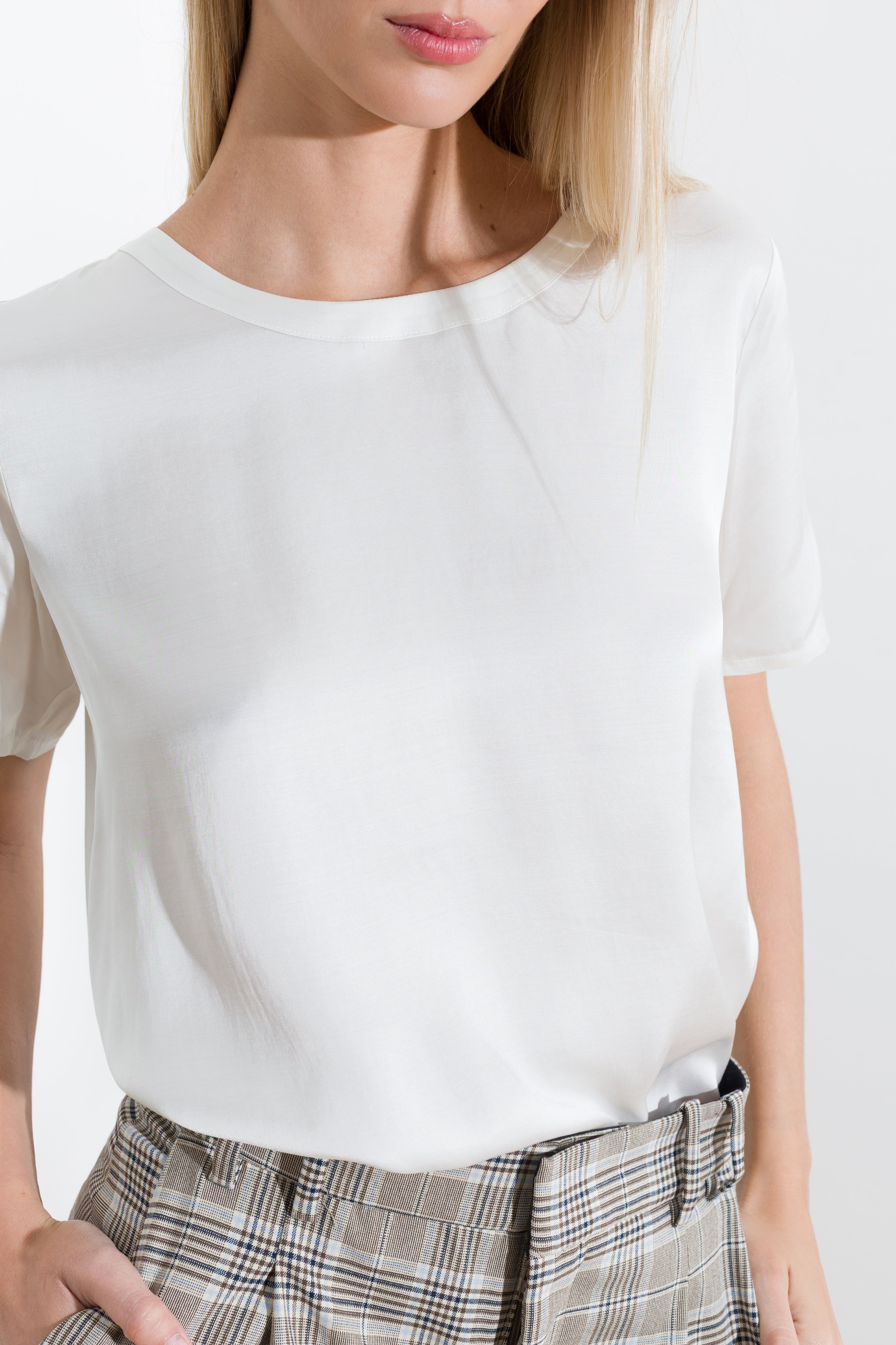 -C260-707_WHITE