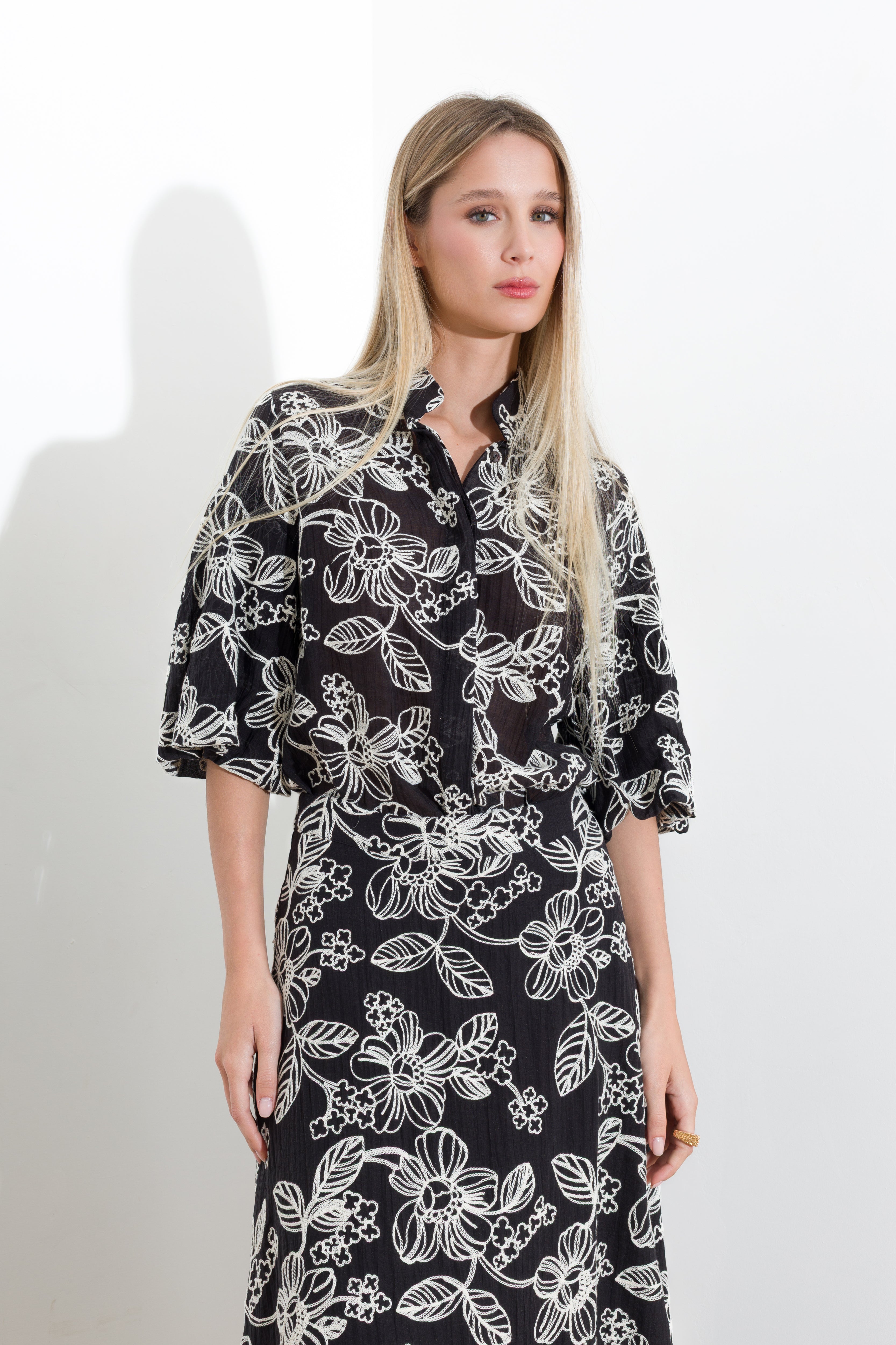 Tencel shirt with embroidery