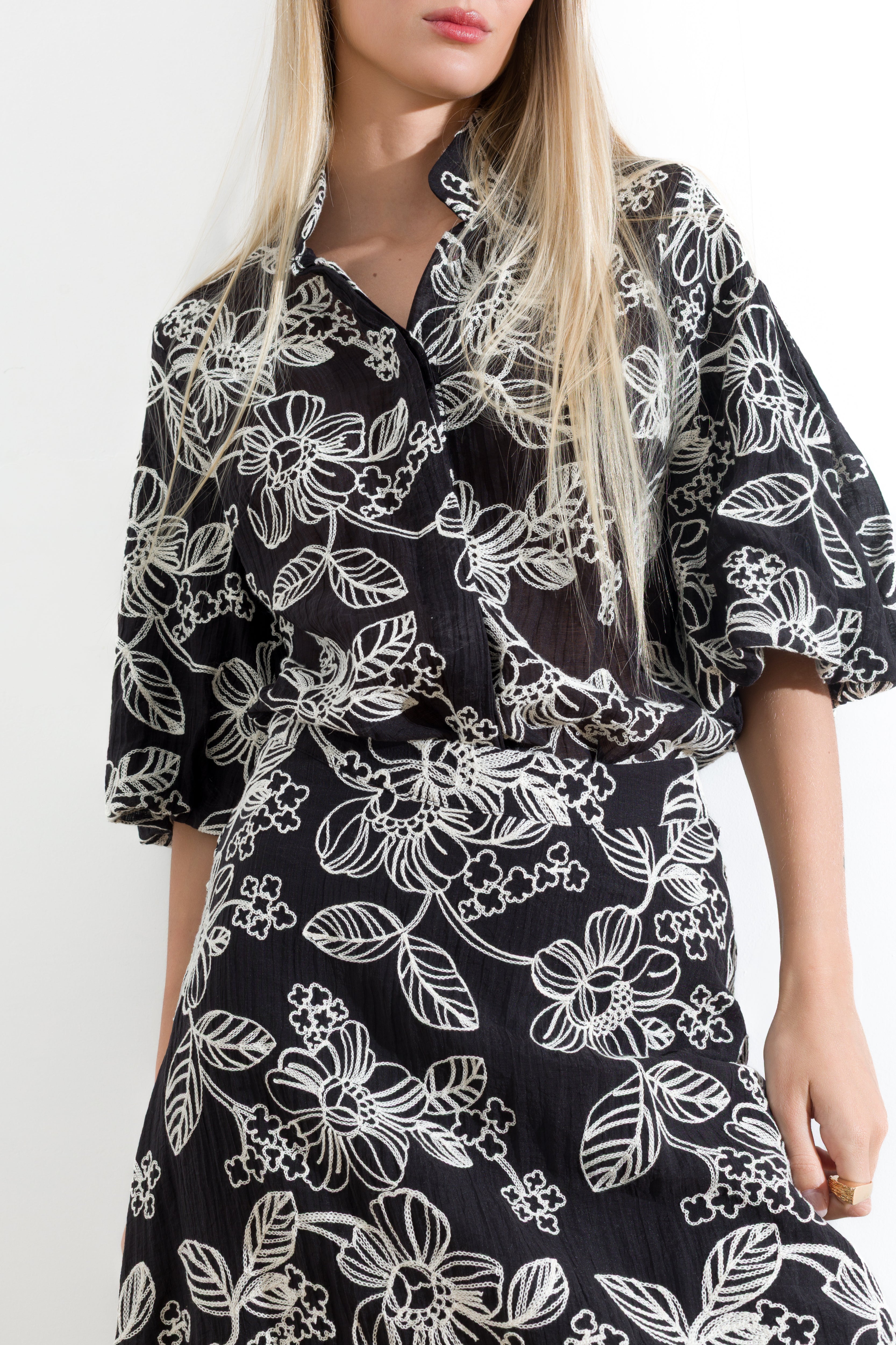 Tencel shirt with embroidery