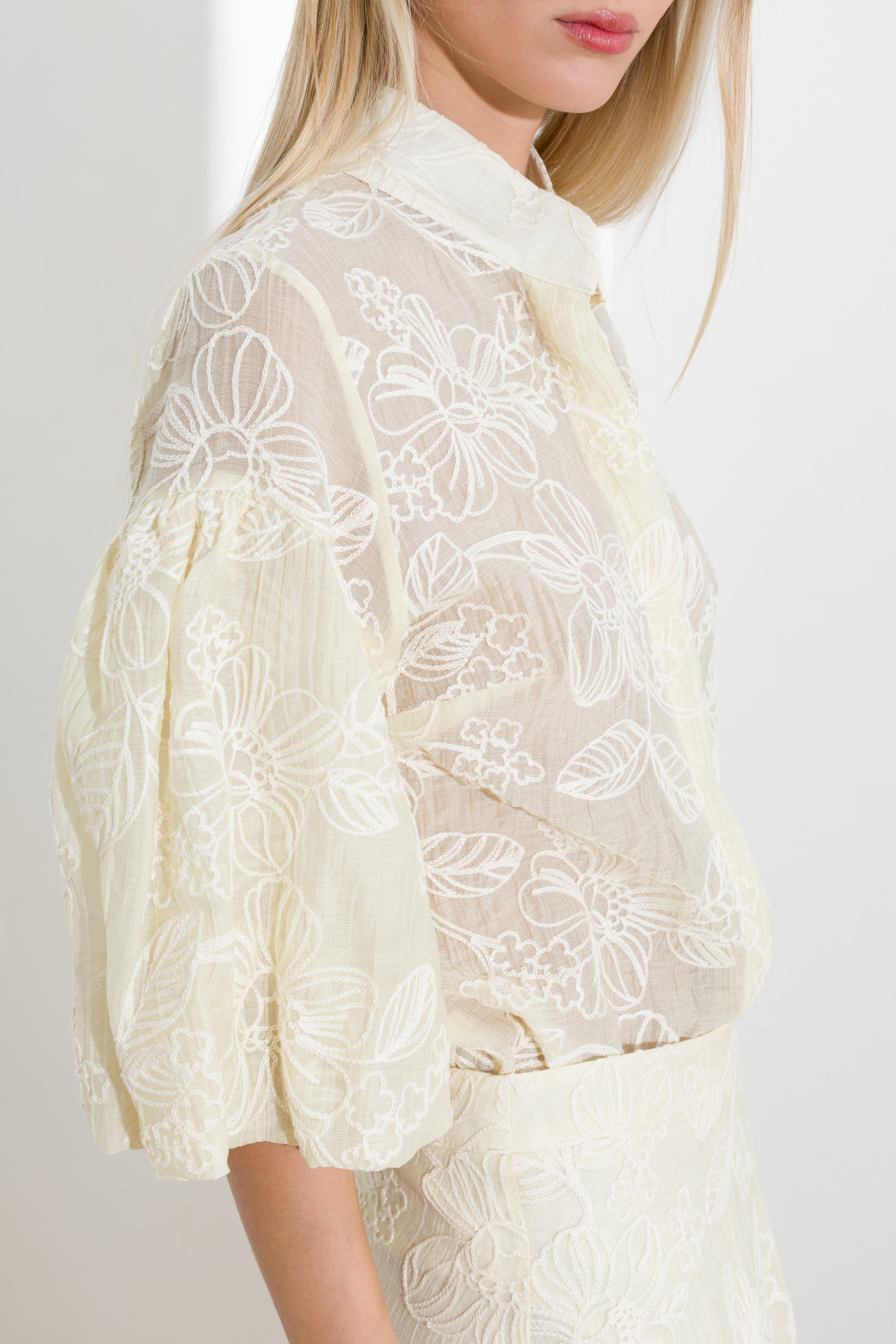 Tencel shirt with embroidery