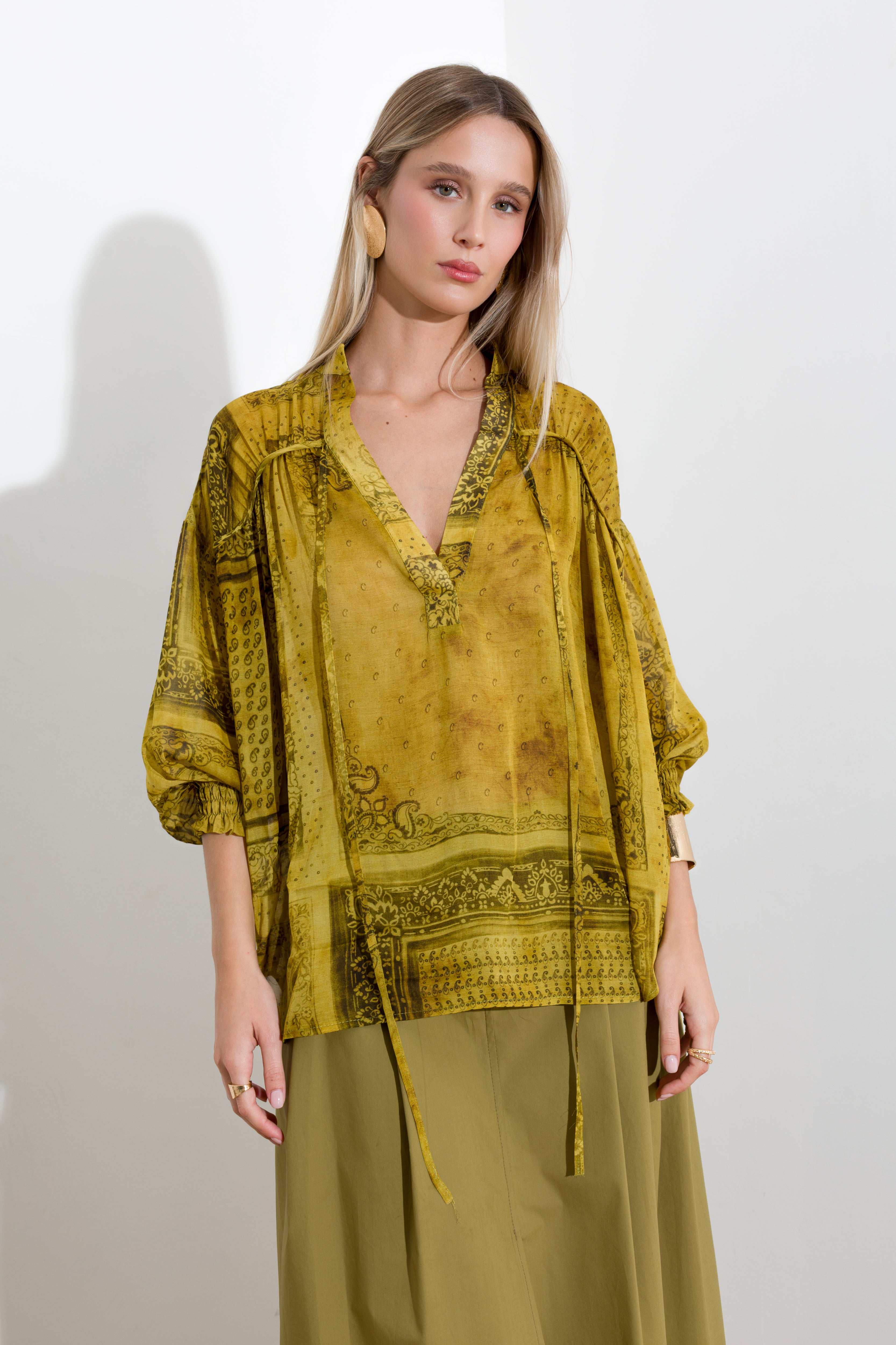 Blusa in georgette stampa bandana