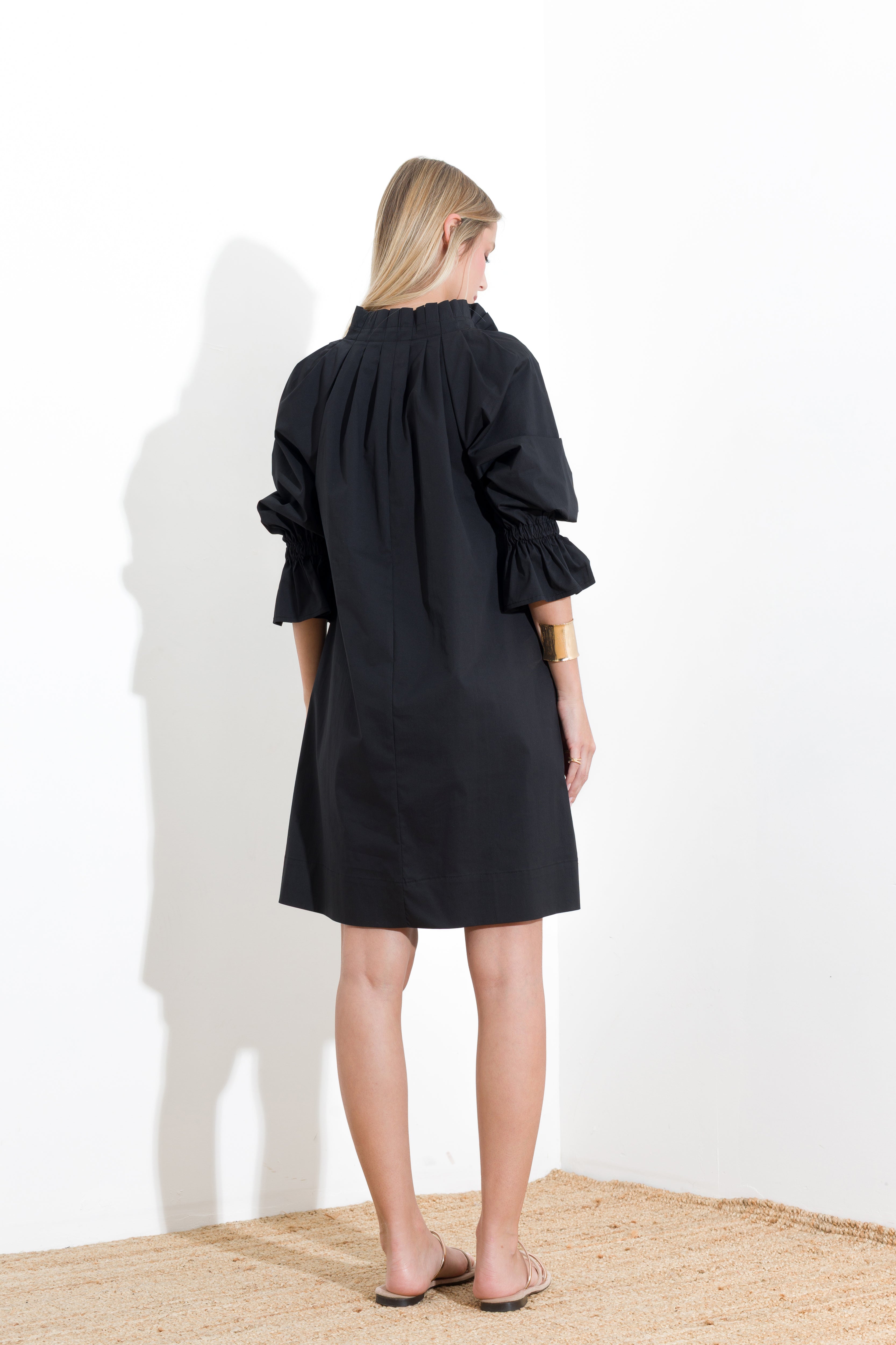Short cotton dress