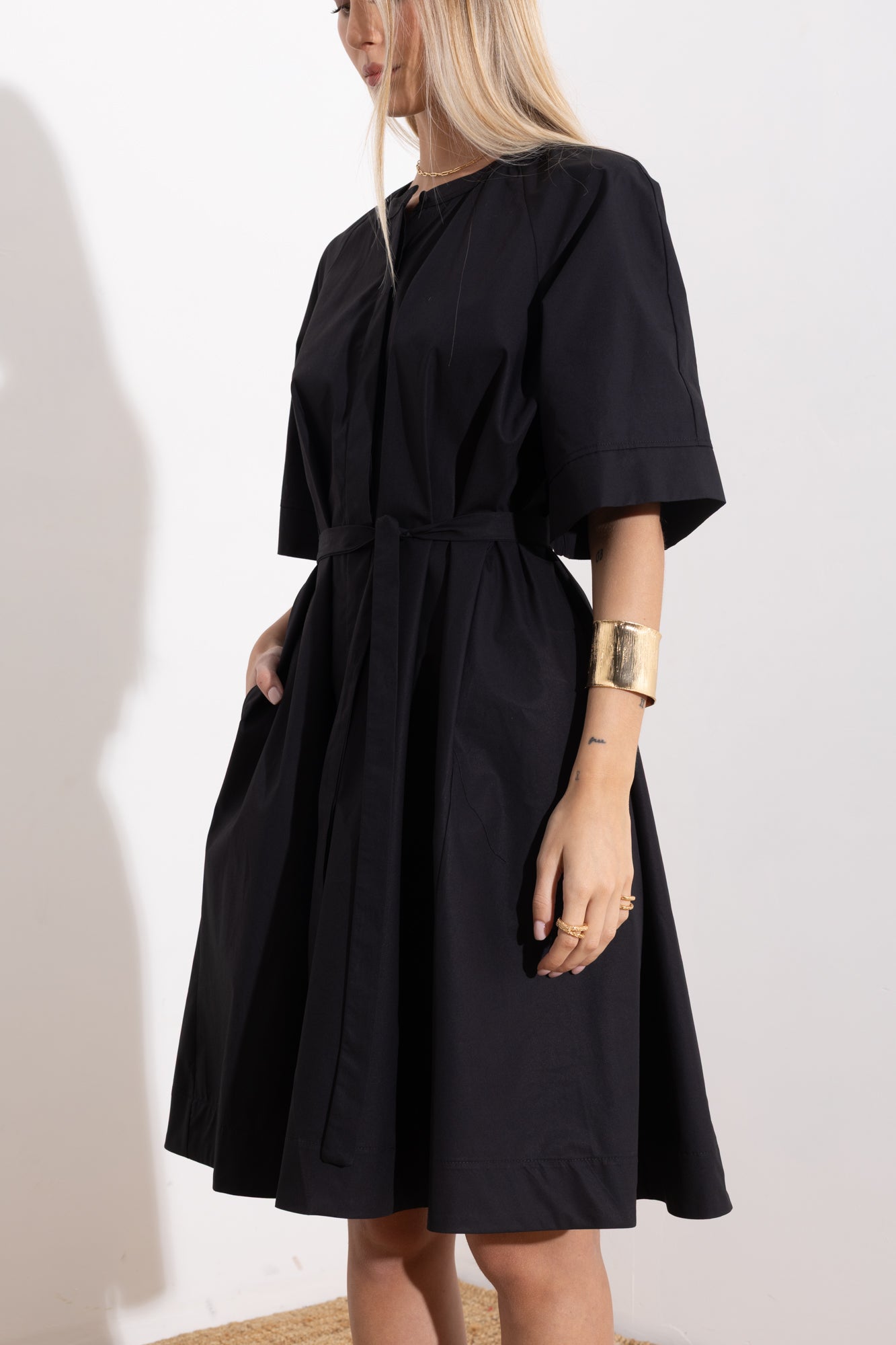 Short cotton poplin dress