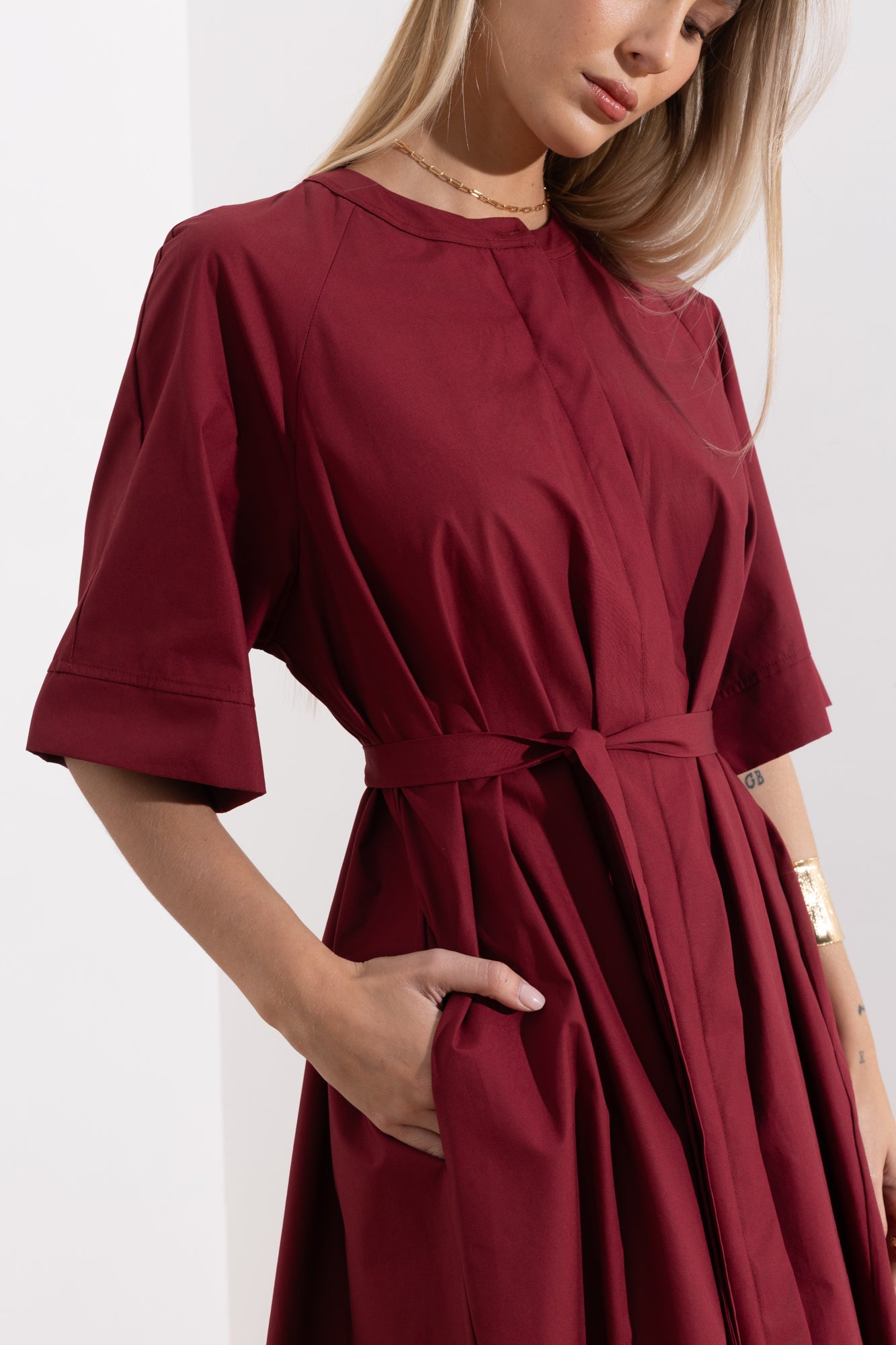 Short cotton poplin dress