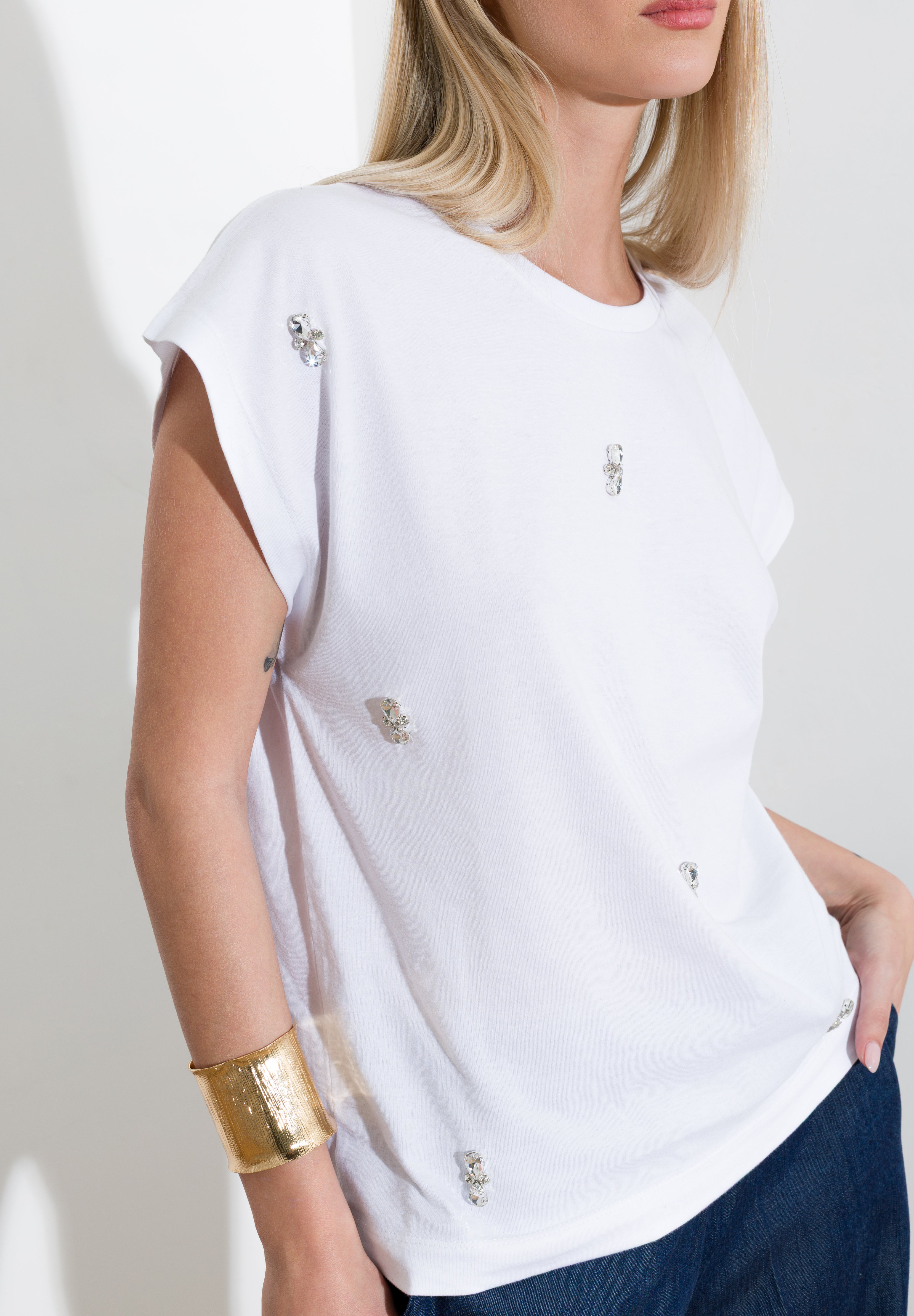 T-shirt in jersy di cotone con applicazioni - Compagnia Italiana