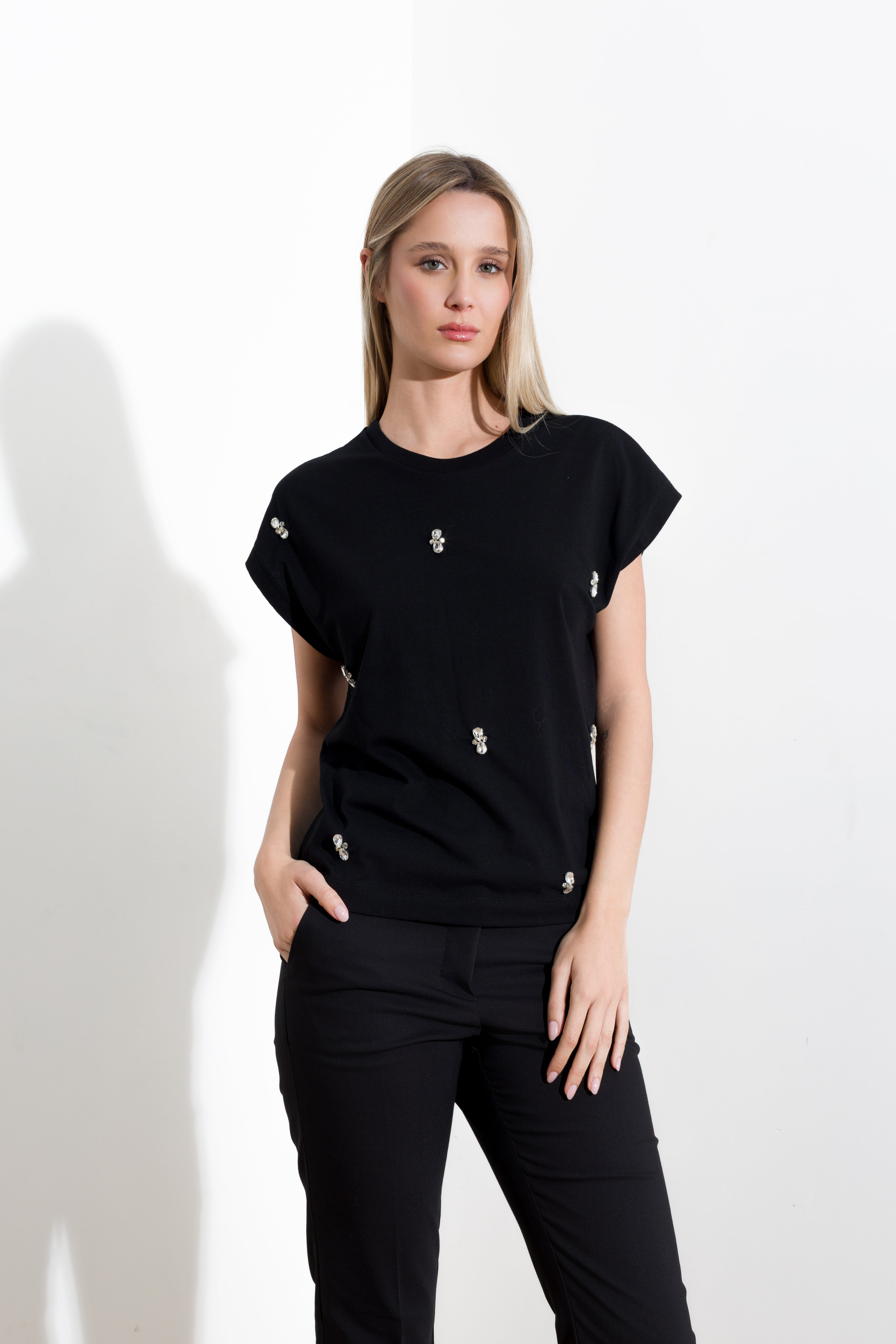 T-shirt in jersy di cotone con applicazioni - Compagnia Italiana