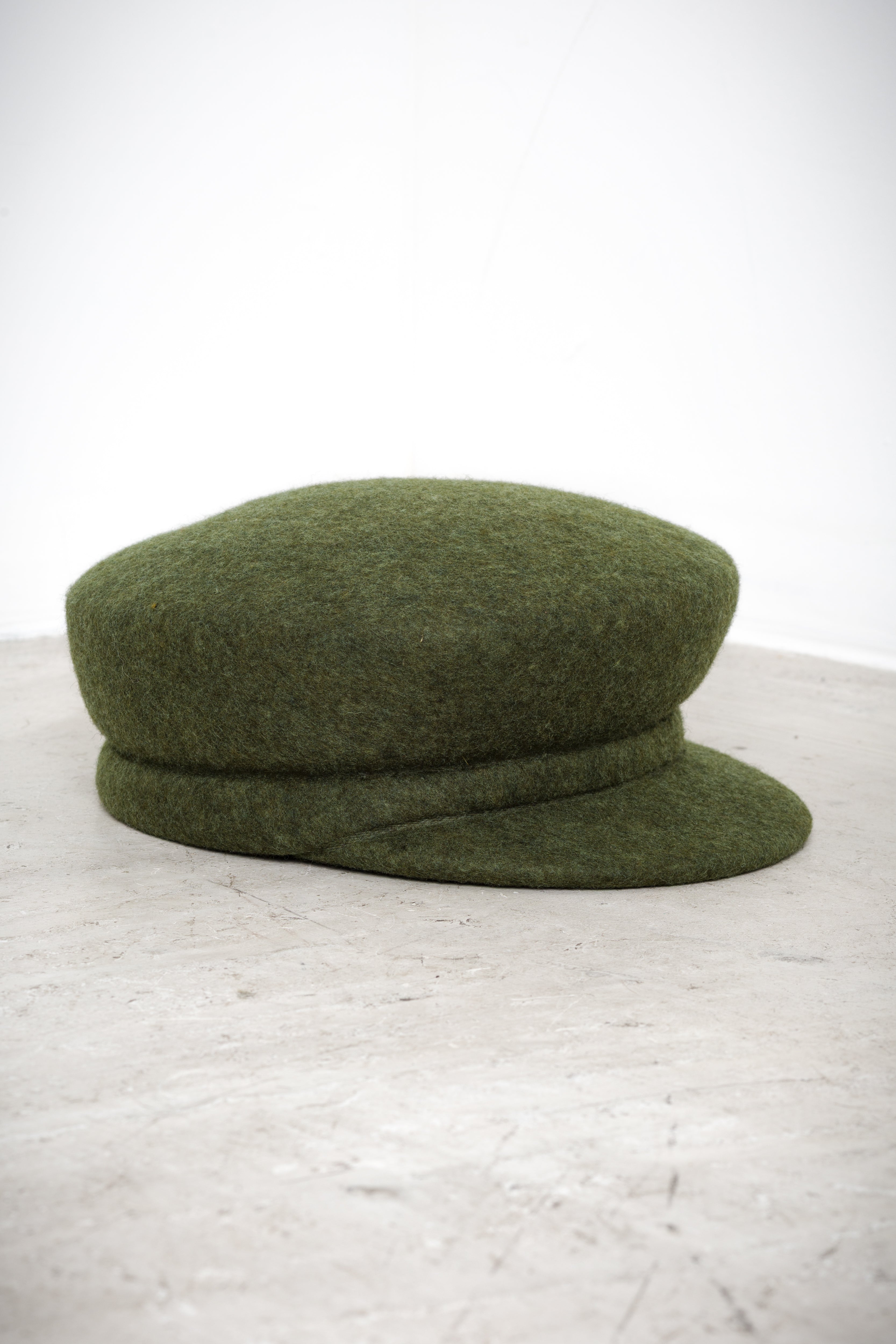 Wool cap with visor