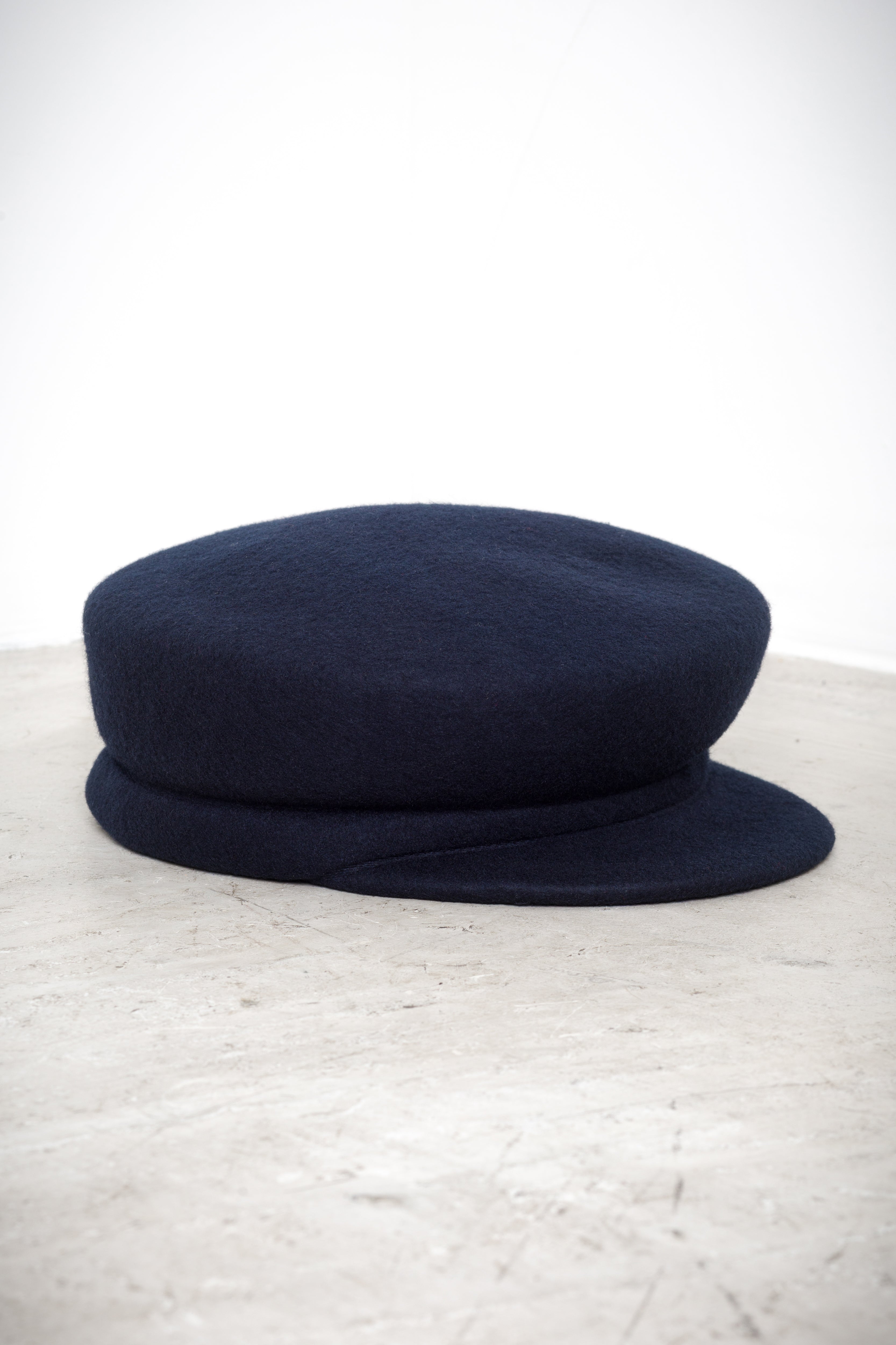 Wool cap with visor