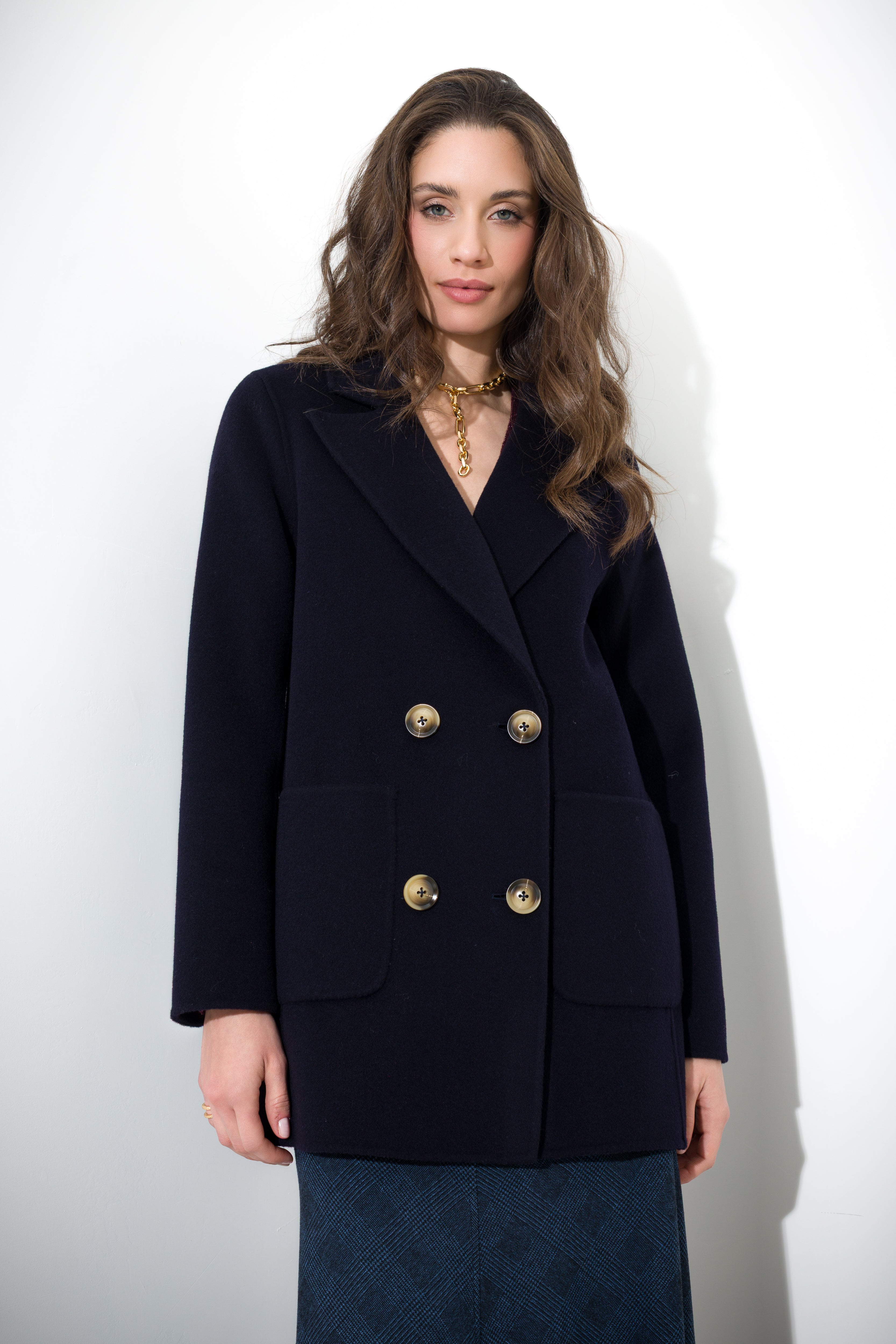 Cappotto doppiopetto in lana vergine