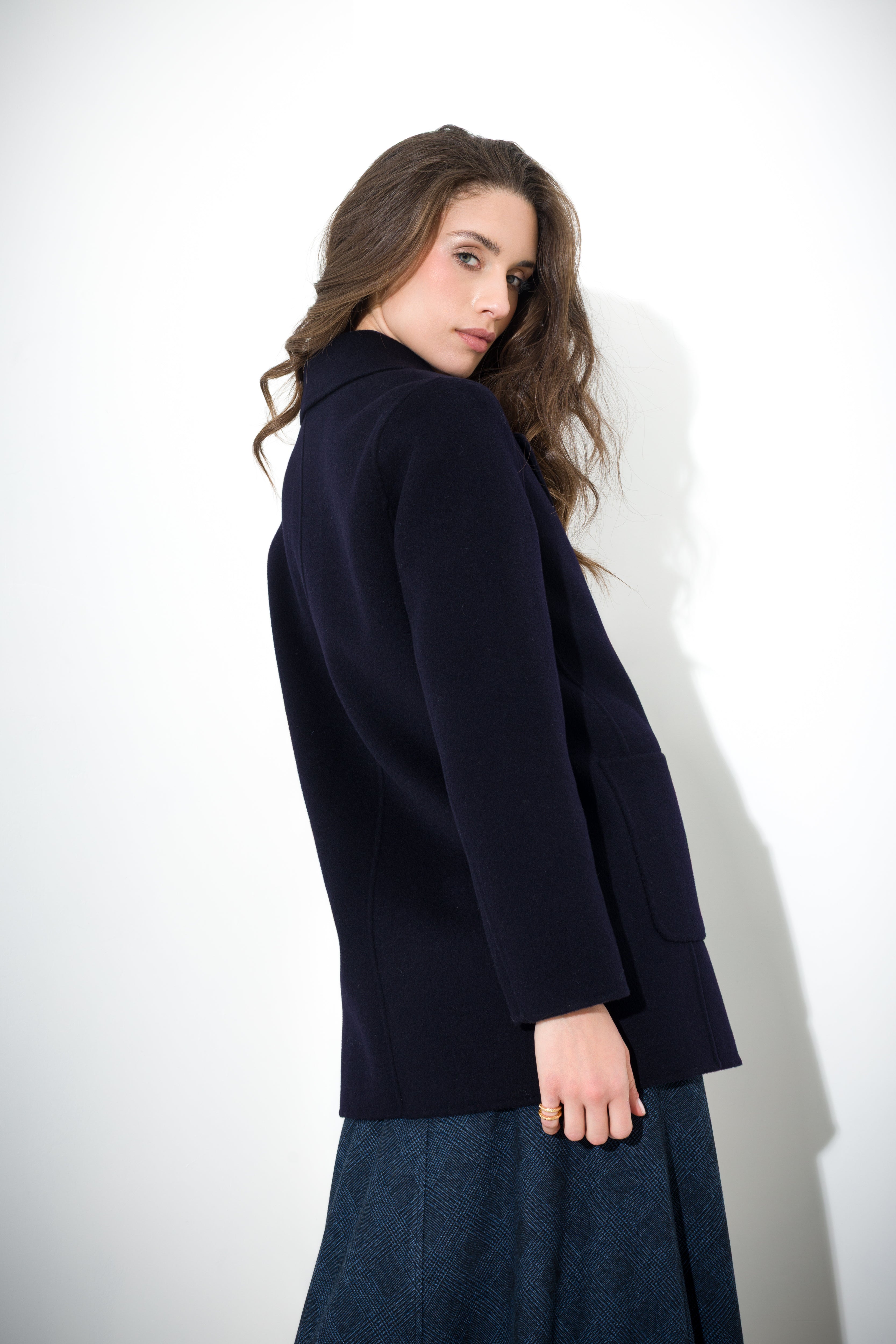 Cappotto doppiopetto in lana vergine