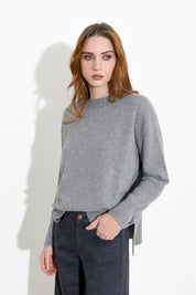 Maglia boxy in lana e cashmere con spacchi laterali