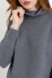Maglia a lupetto in lana e cashmere