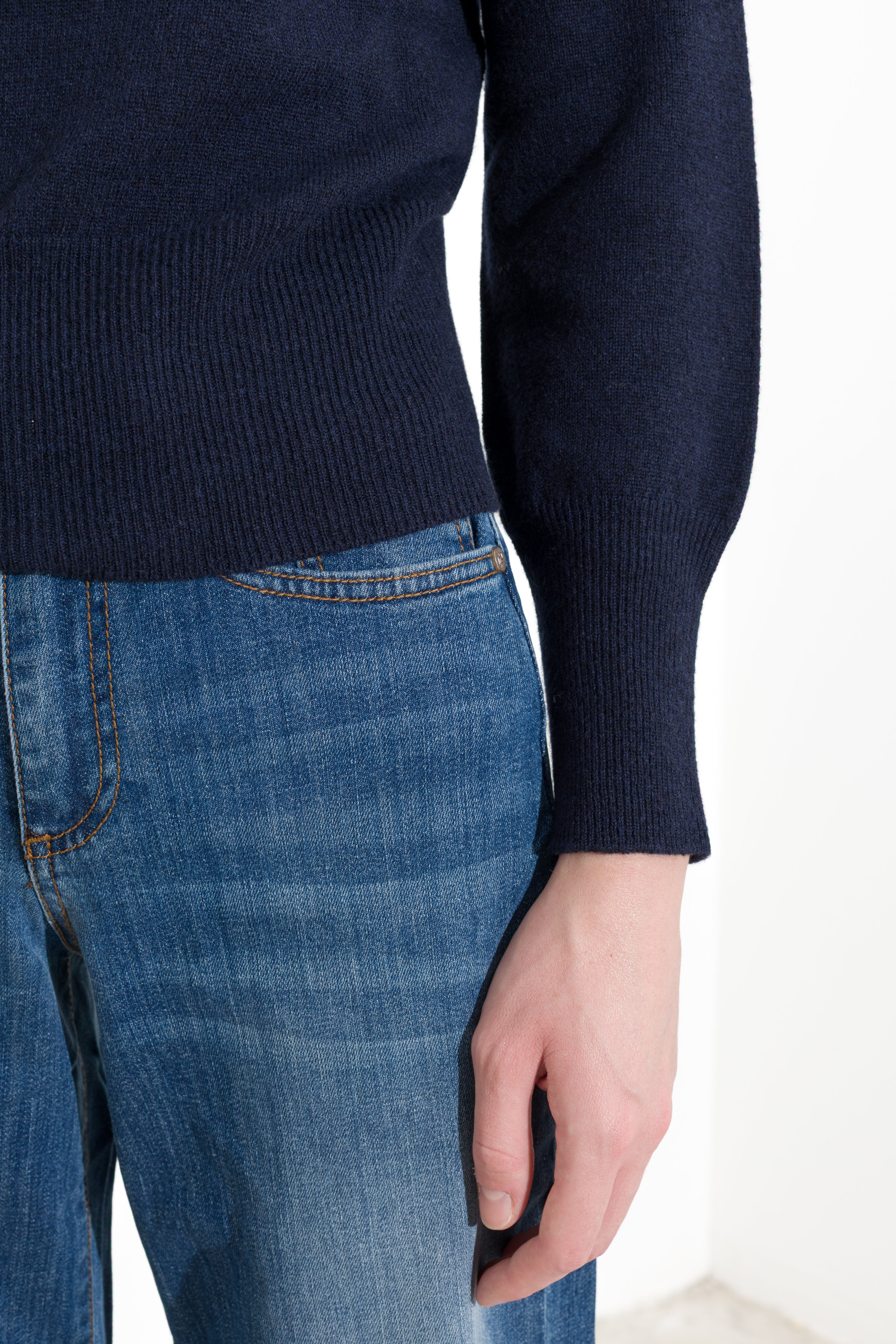 Maglia girocollo in lana e cashmere