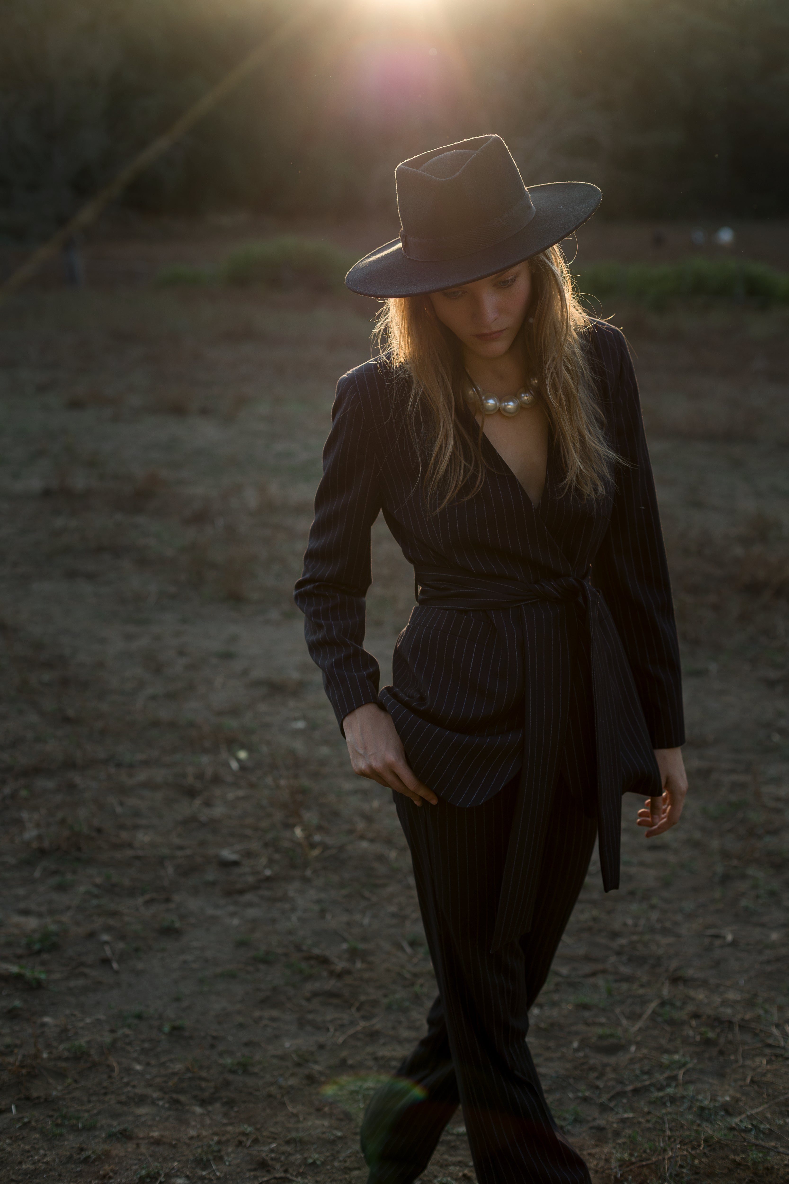 Blazer gessato con cintura