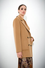 Cappotto doppiopetto in lana vergine
