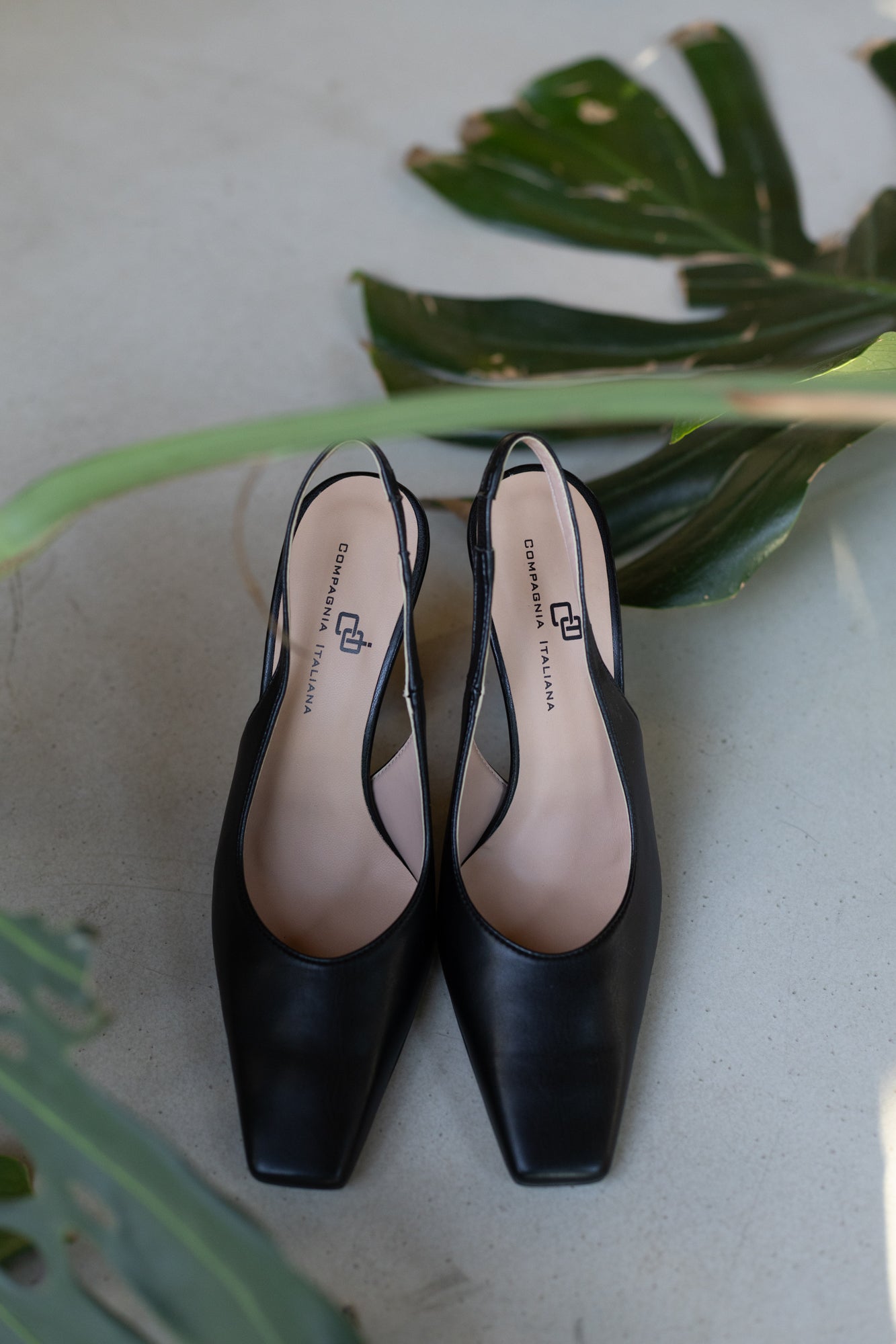Square toe slingback