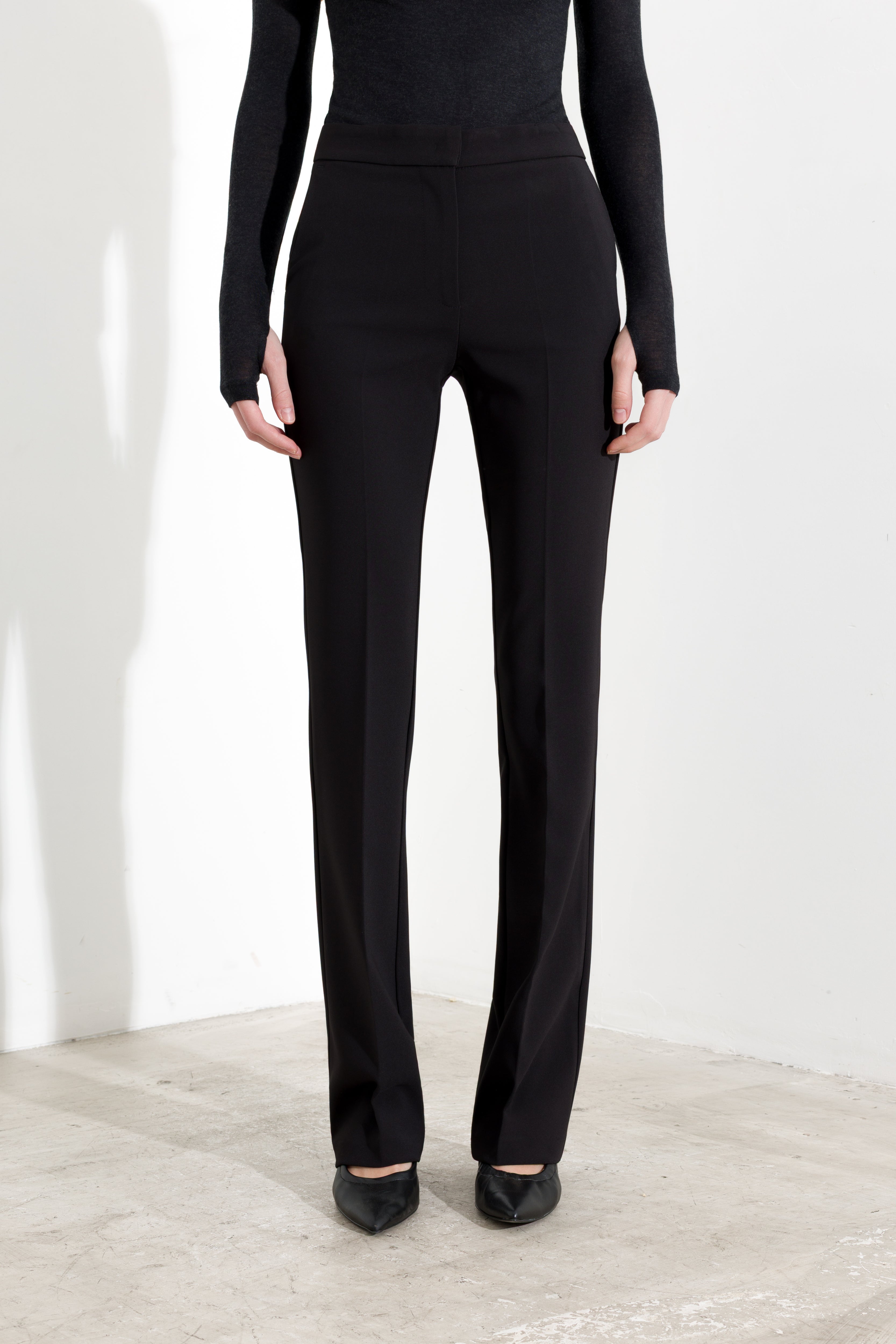 Pantaloni flare a vita alta
