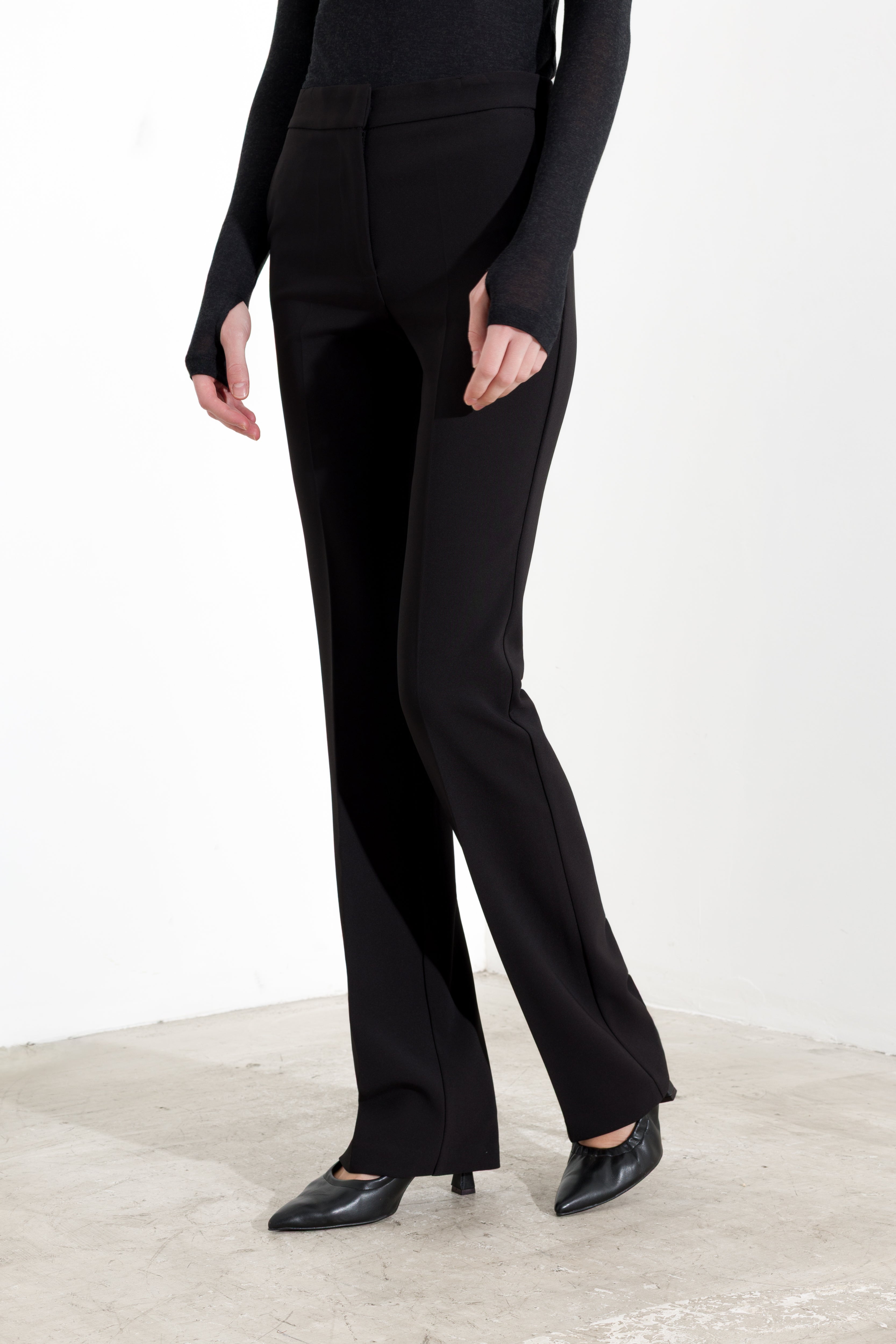 Pantaloni flare a vita alta