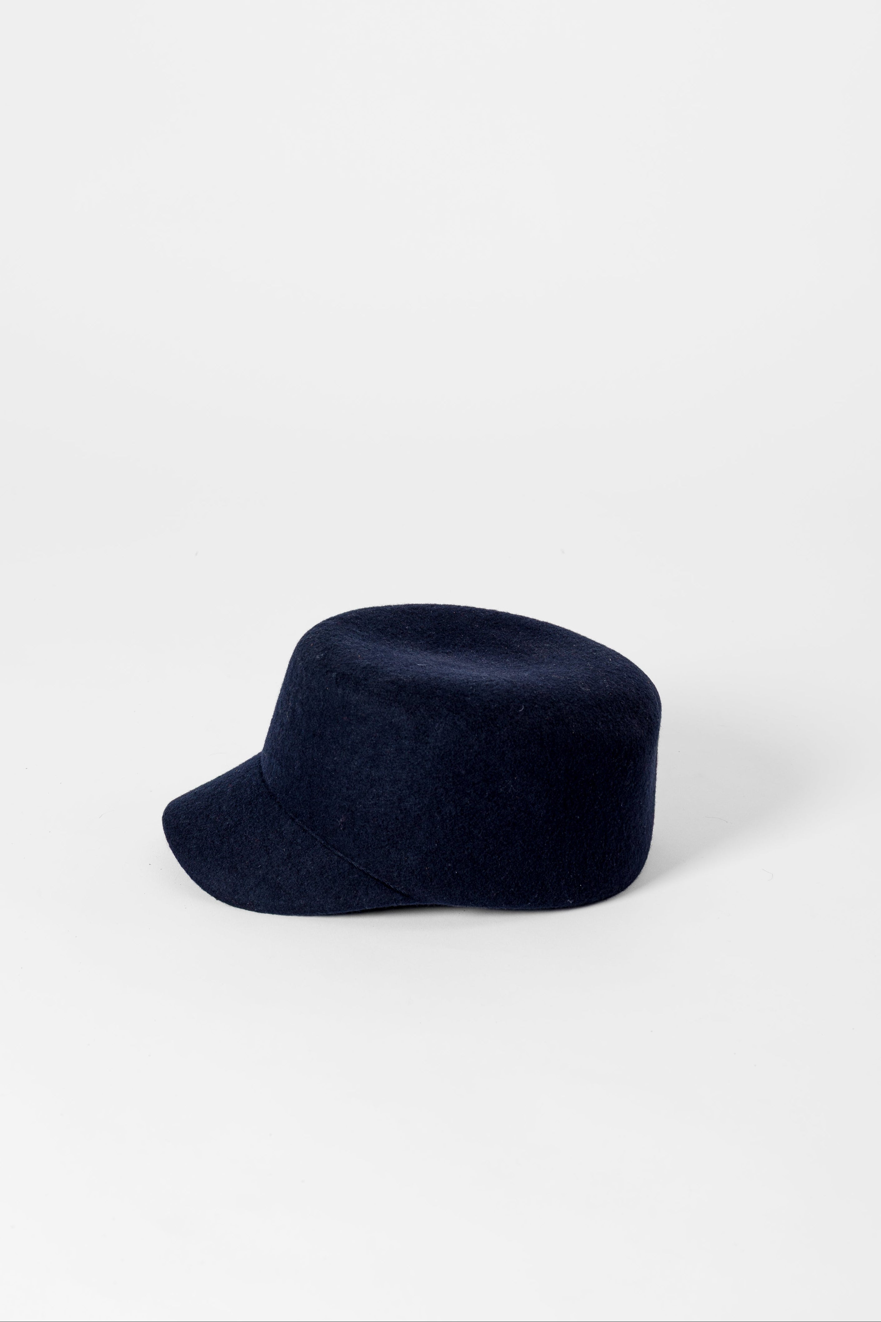 Cappello in feltro con visiera