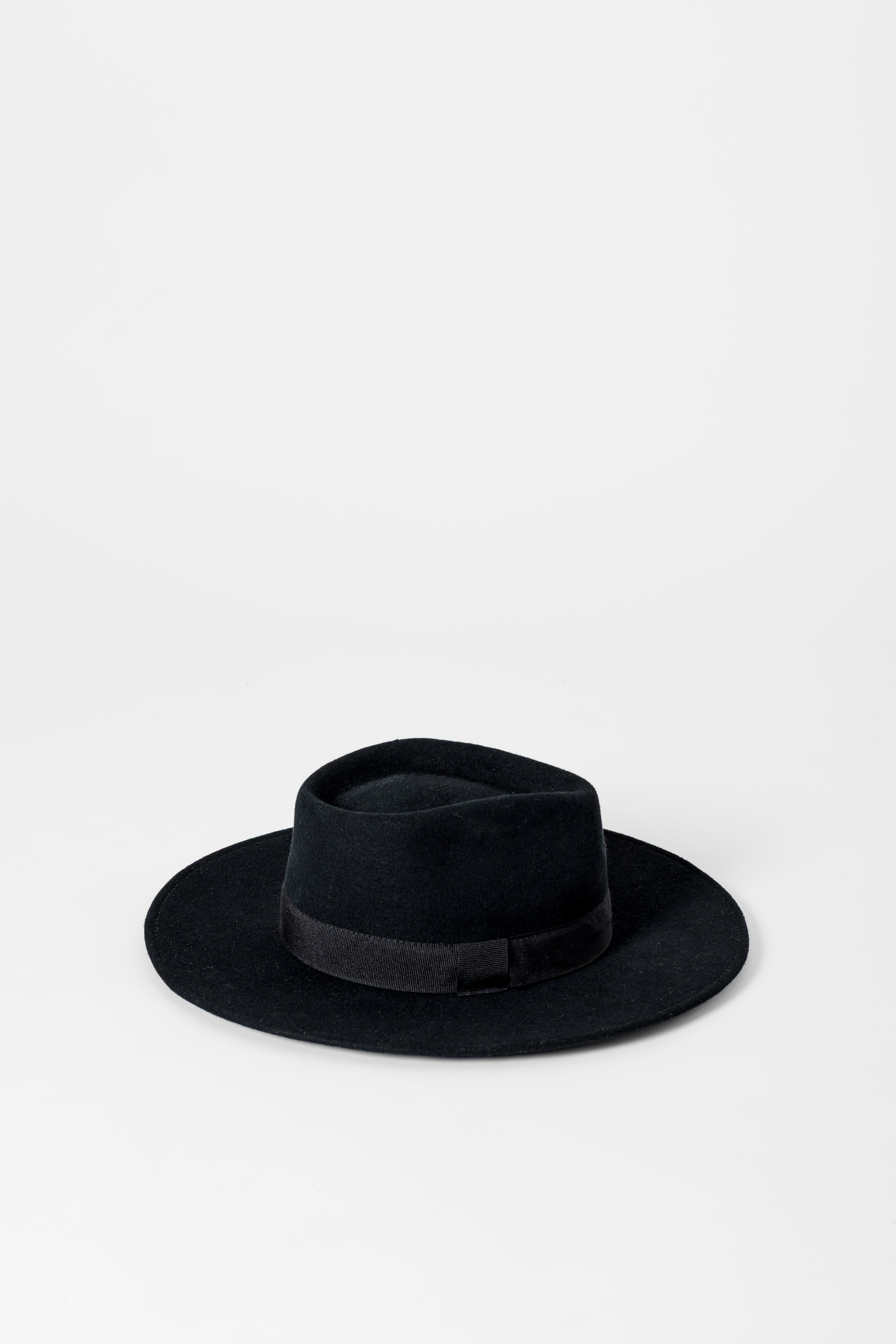 Cappello a tesa larga in feltro