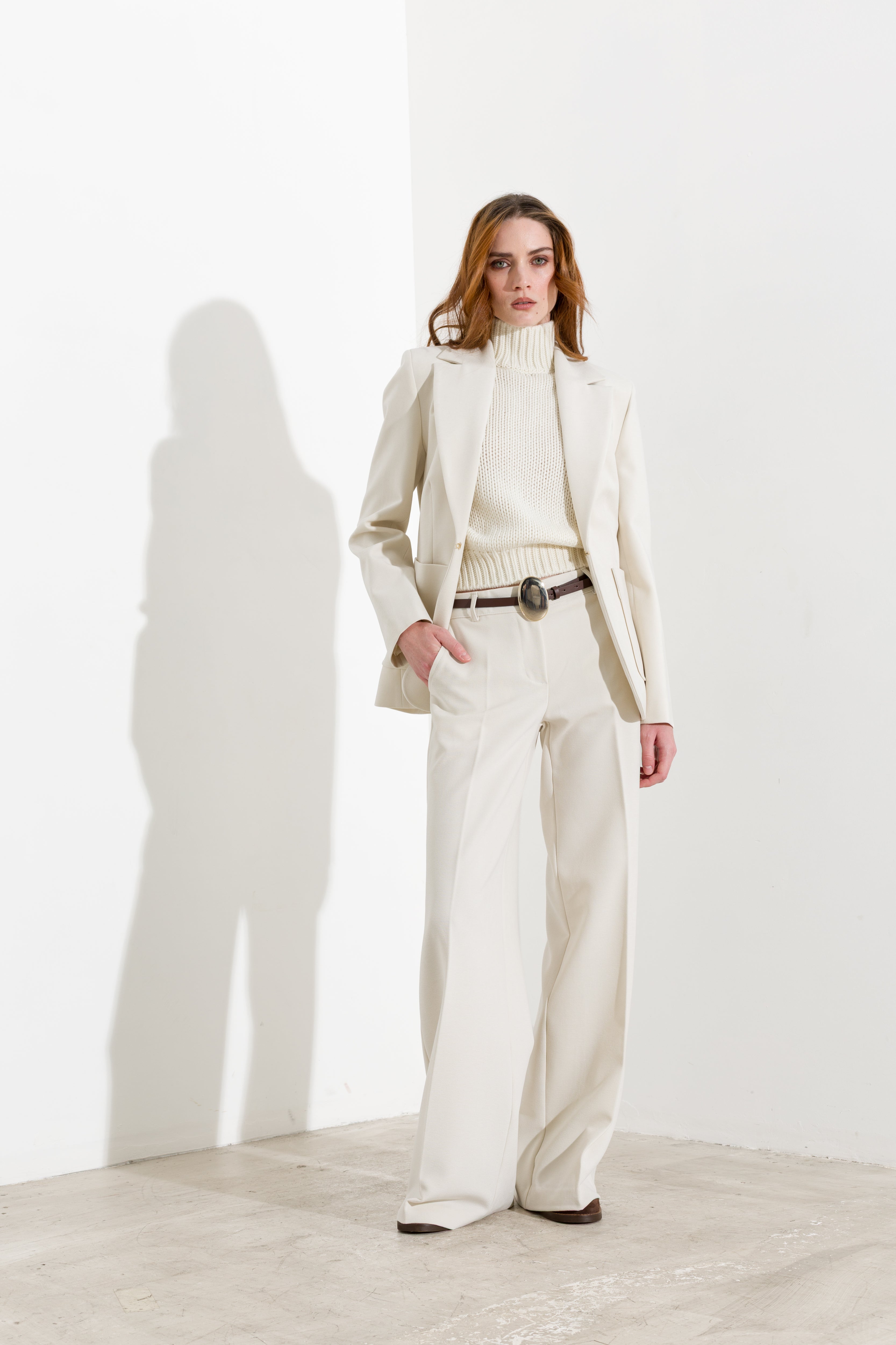 Maglia smanicata collo alto - Friendly Sweater