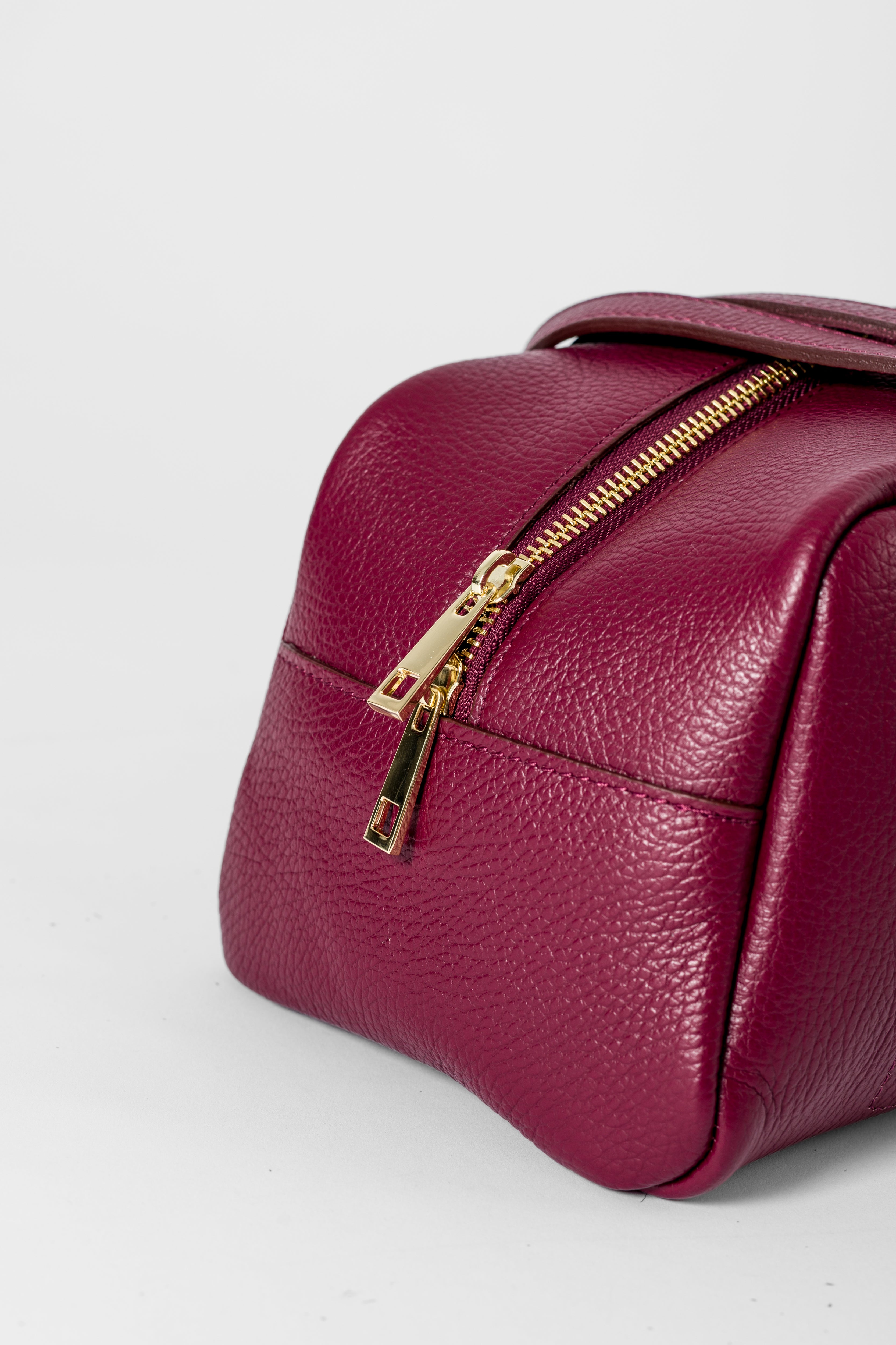 Bowling bag in pelle martellata