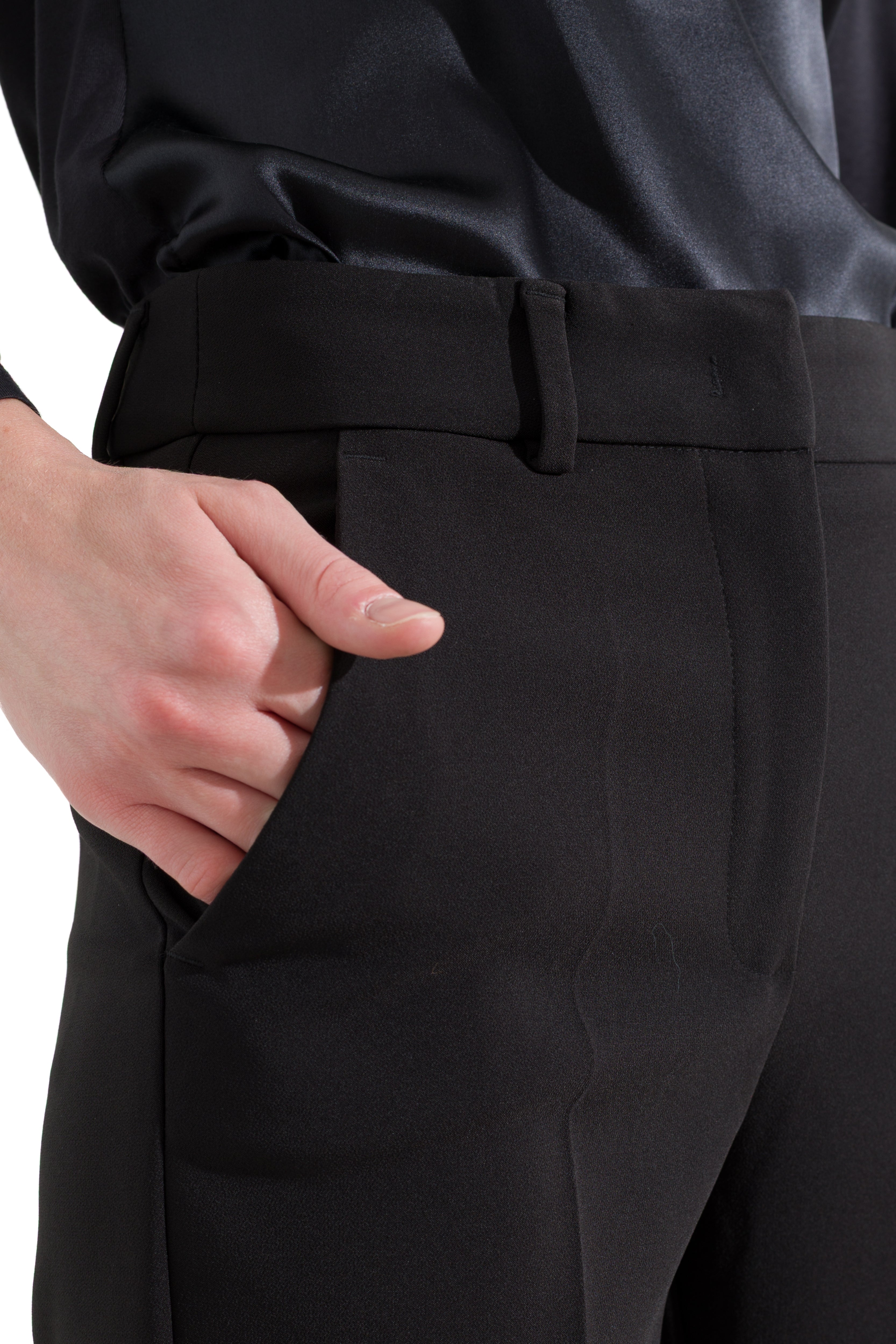 Pantalone dritto a sigaretta