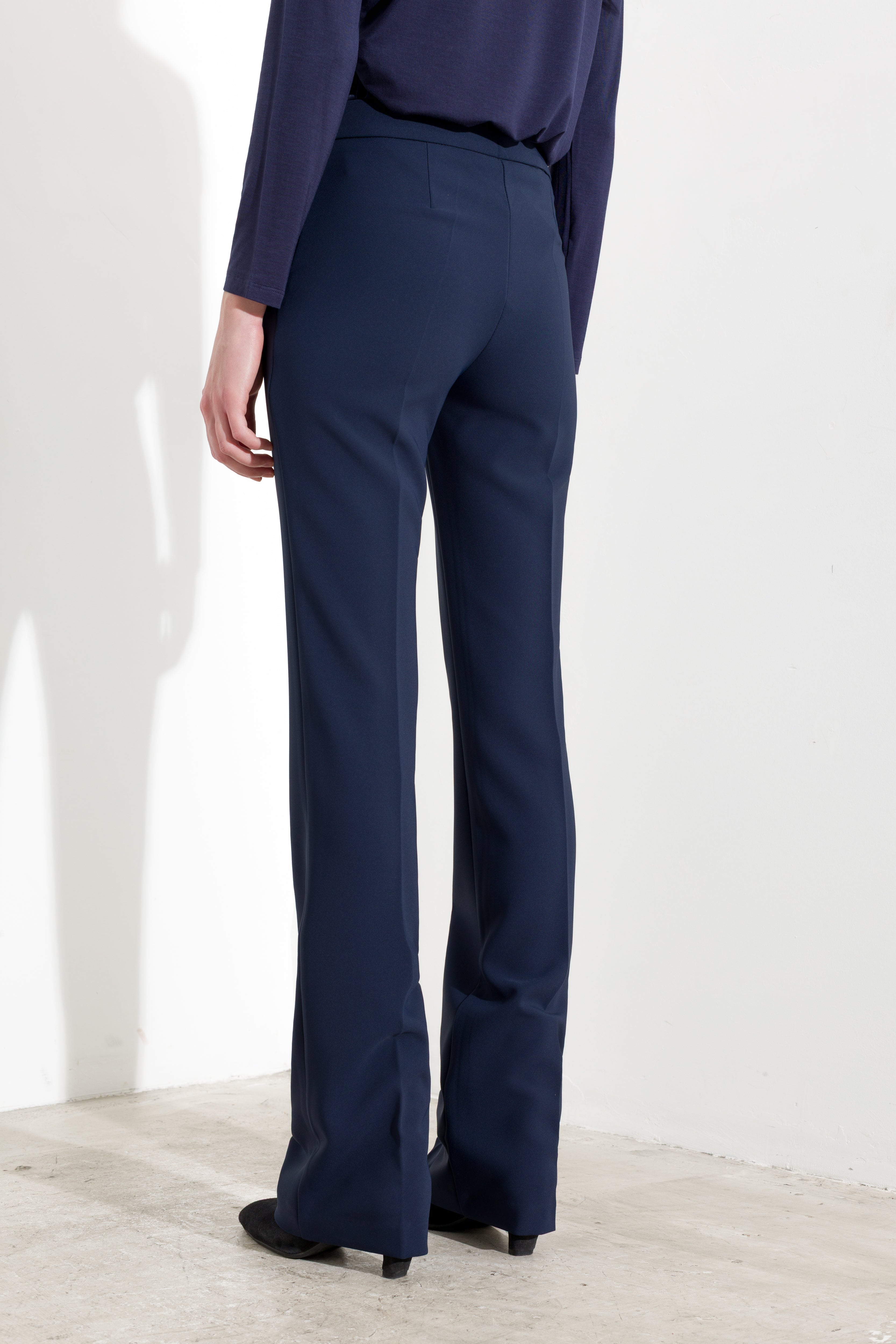 Pantaloni flare a vita alta