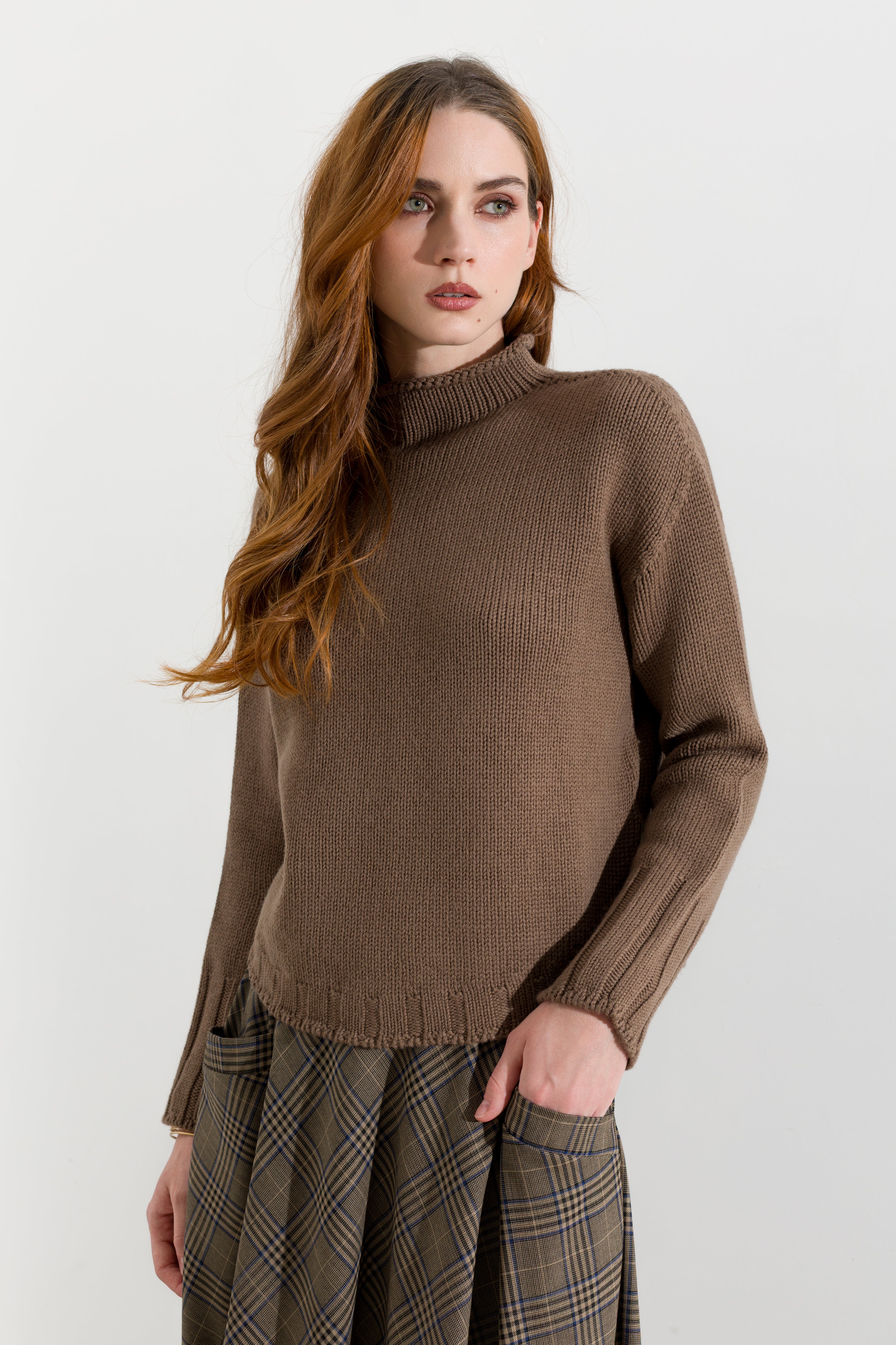 Maglia girocollo a cratere in pura lana - Friendly Sweater