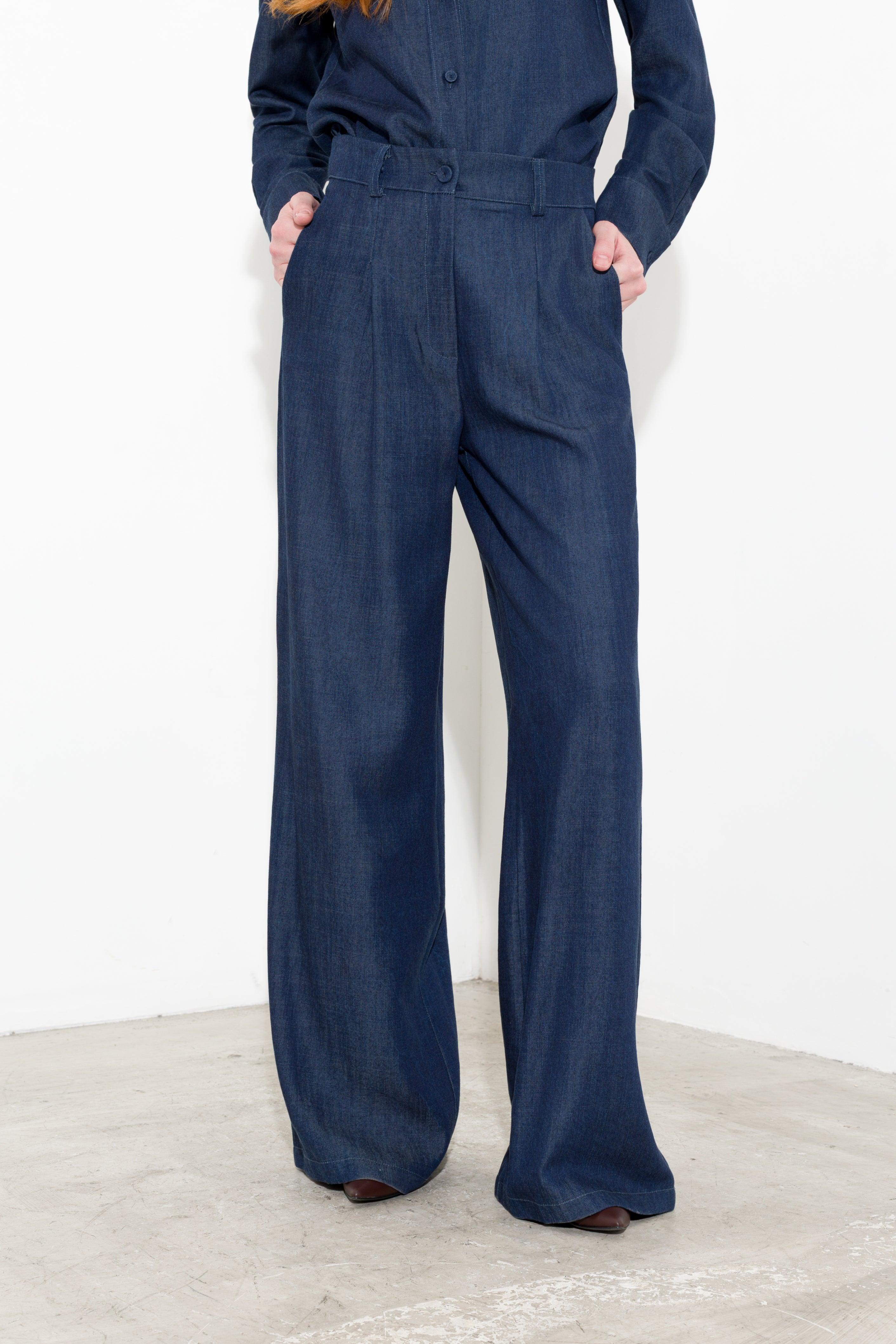 Pantaloni fluido gamba larga in denim