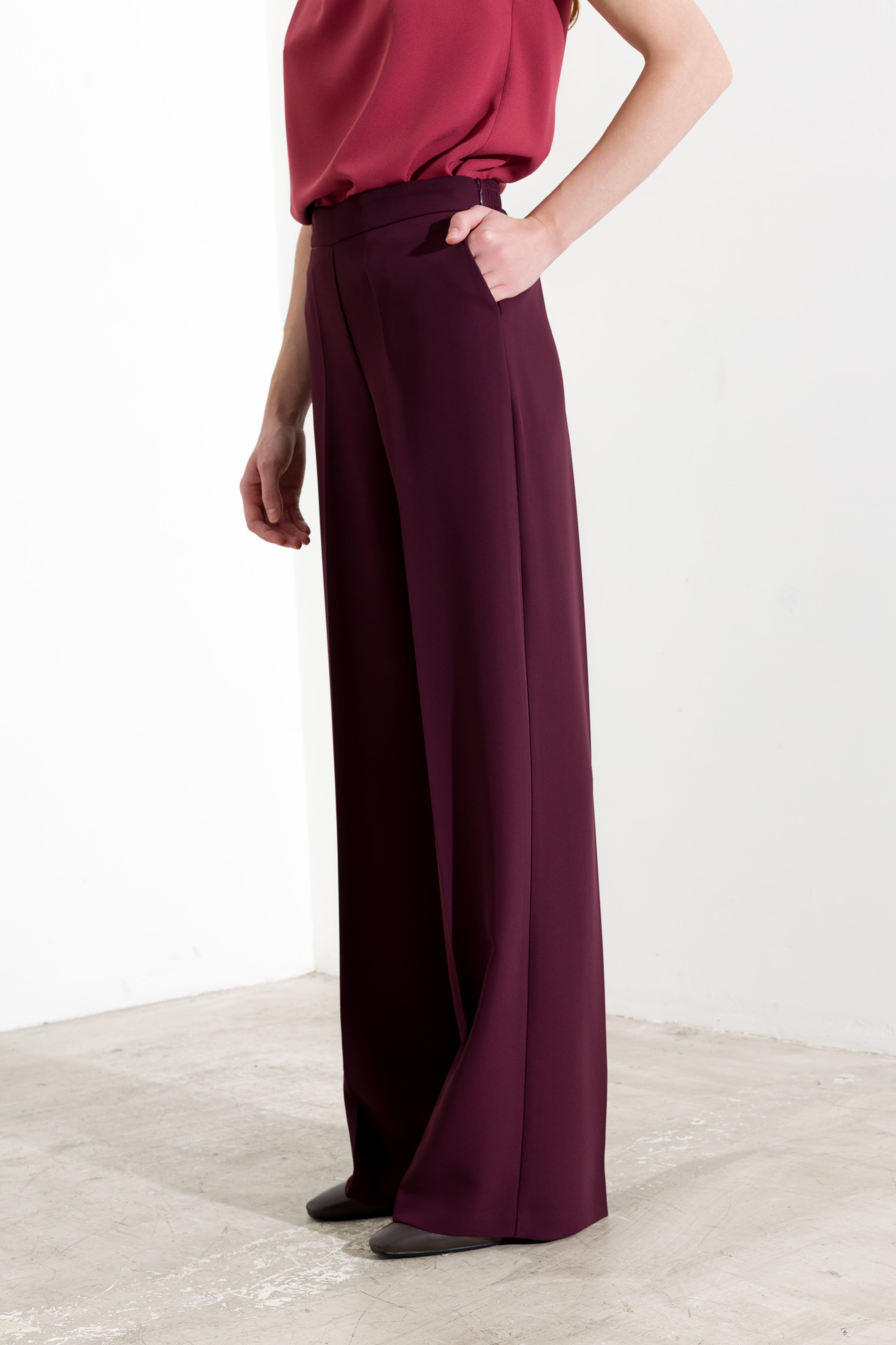 Pantalone a palazzo fluido