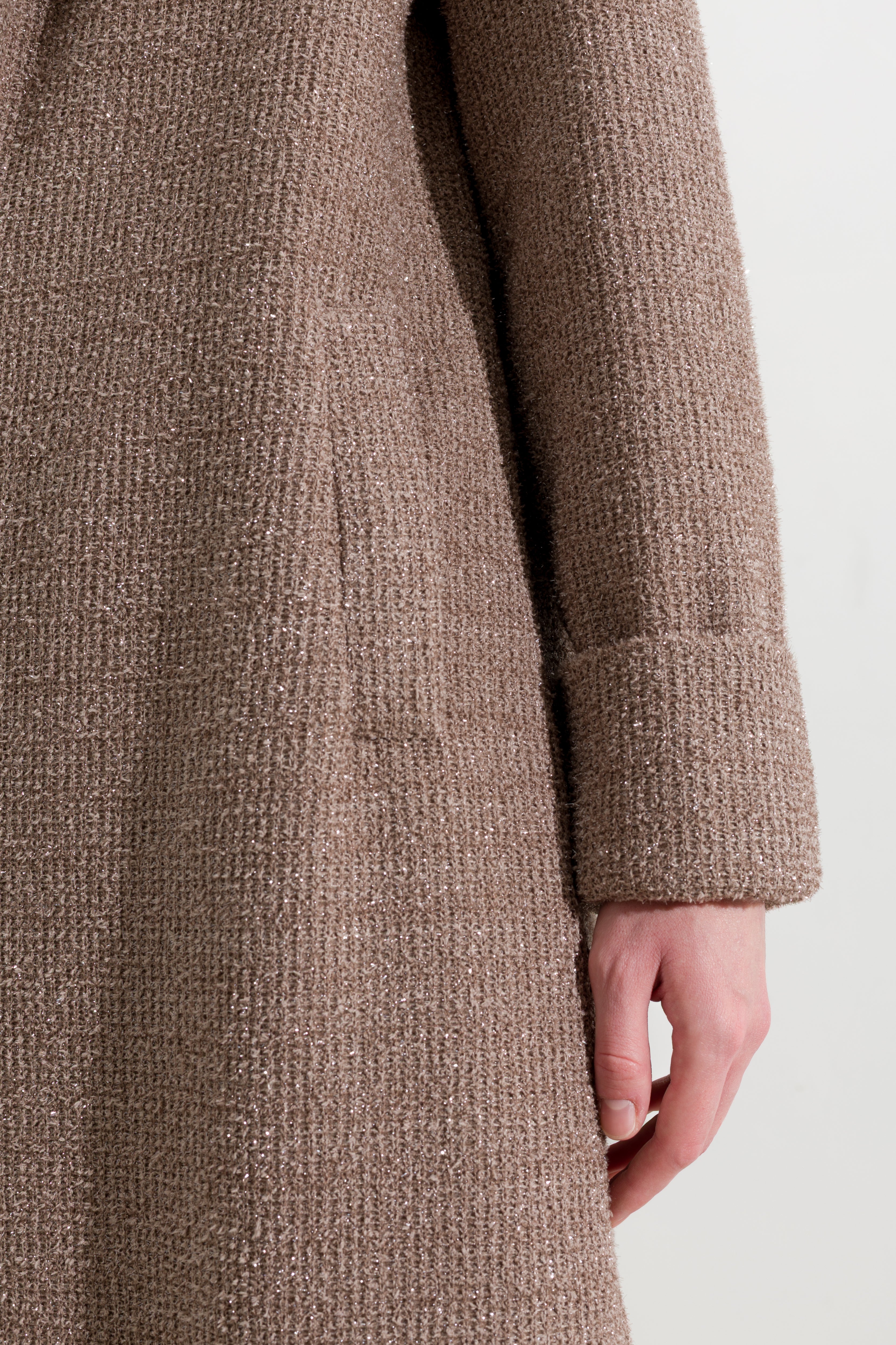 Langer Strickmantel mit Lurex