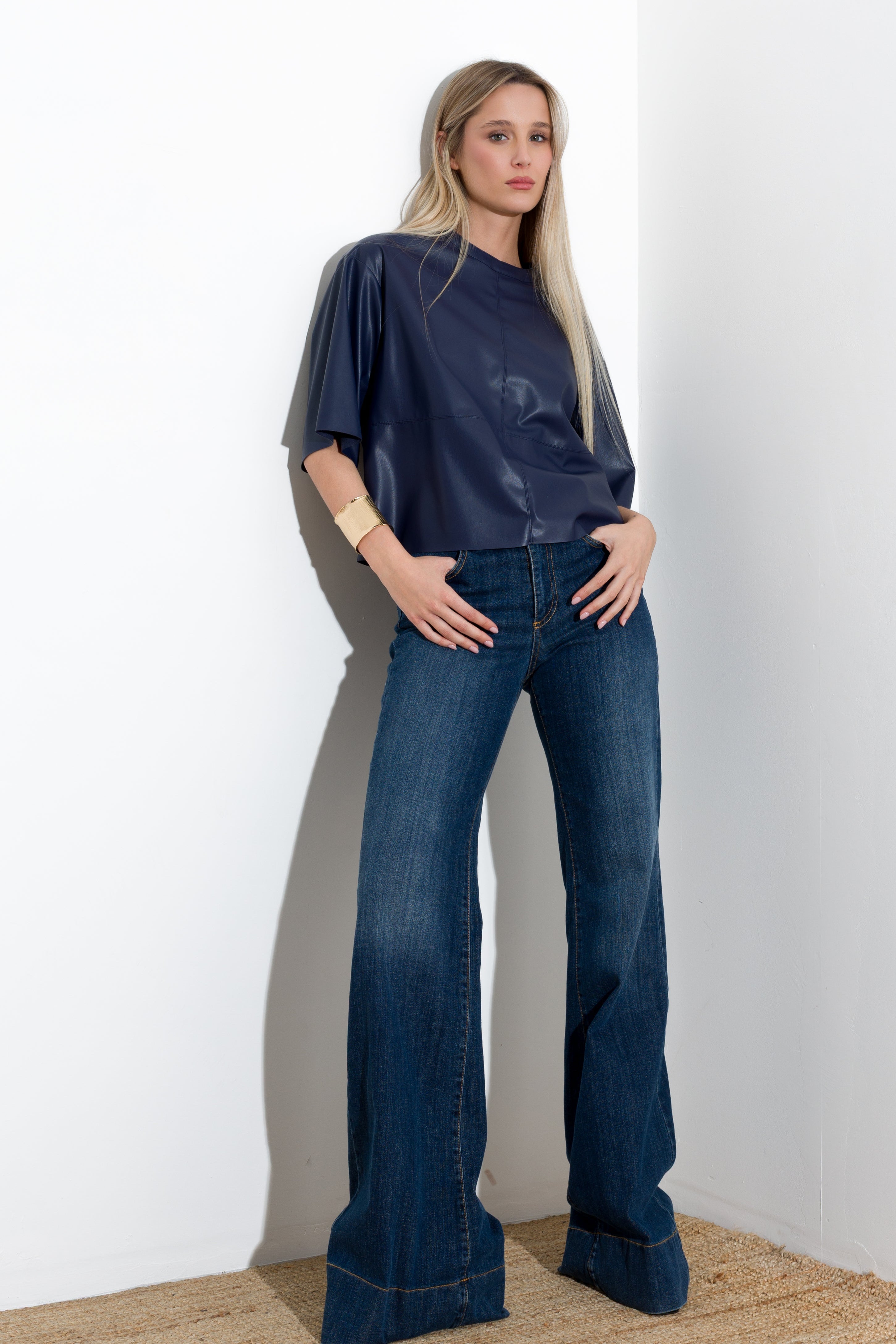 T-shirt in similpelle - Compagnia Italiana