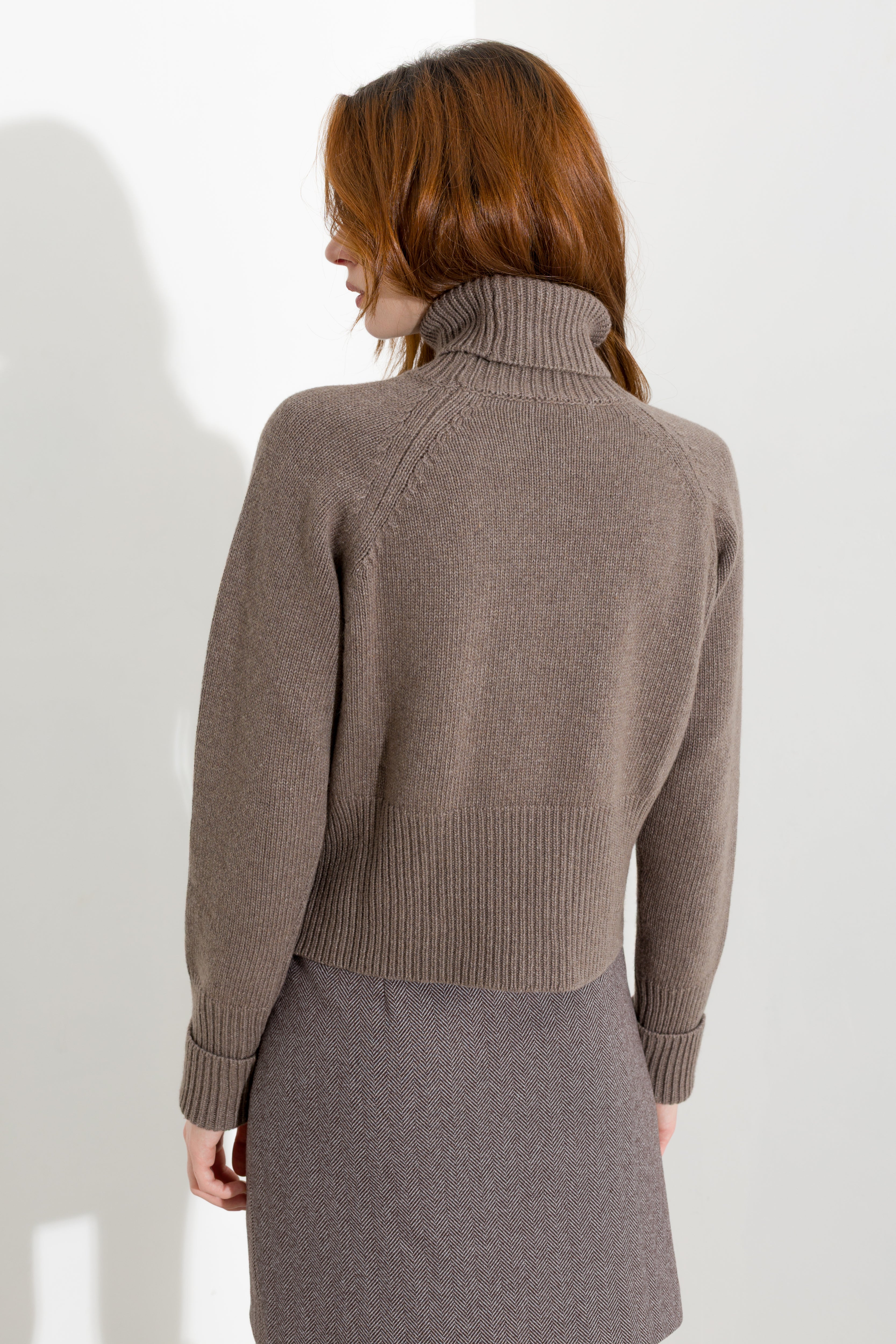 Cropped-Rollkragenpullover mit Raglanärmeln - Friendly Sweater