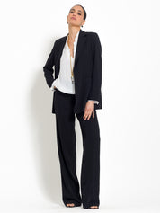 Flowing diagonal trousers with wide legs