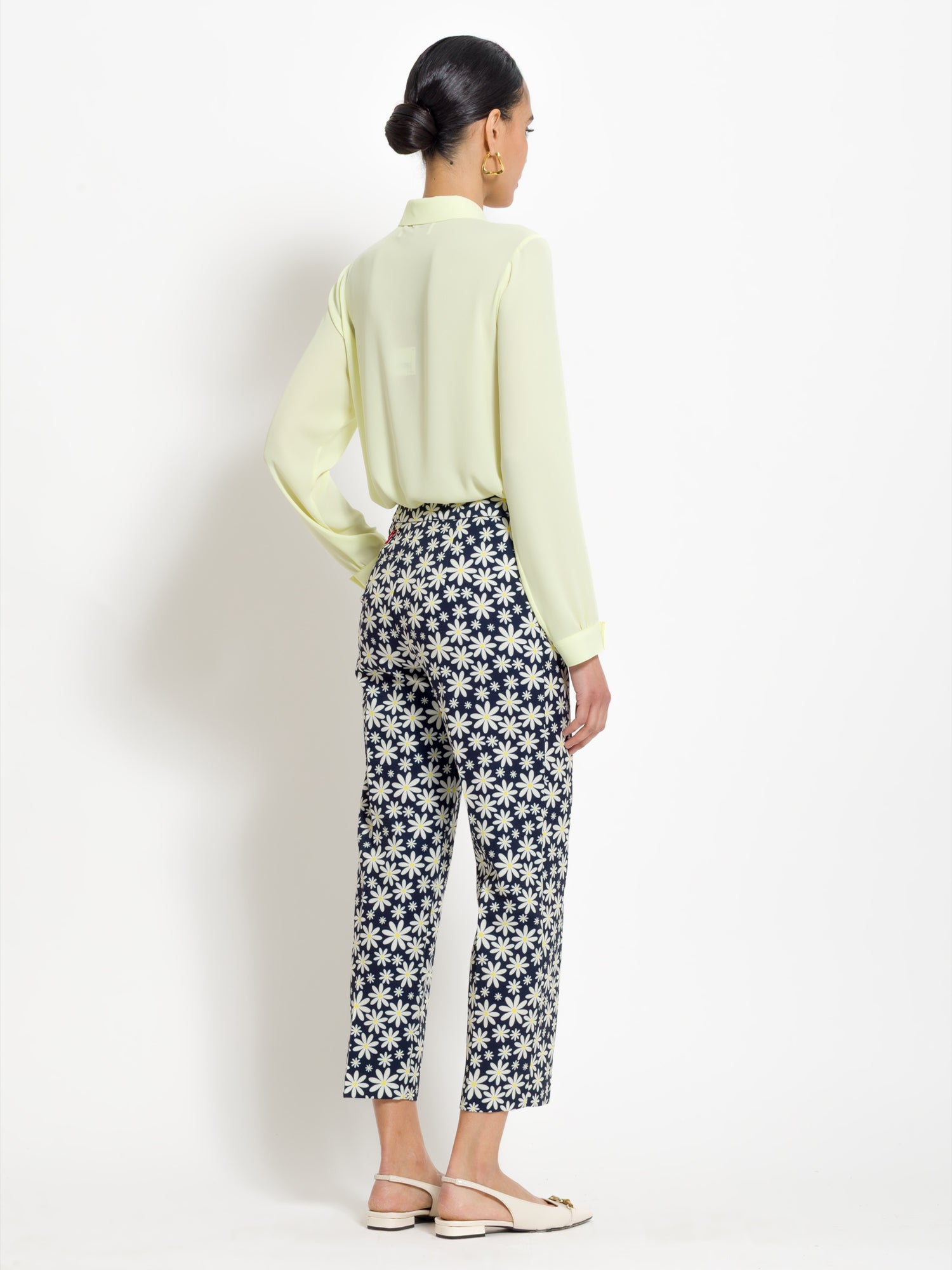 Pantalone a sigaretta stampa margherite | Uncategorized da donna