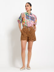 Shorts in pizzo